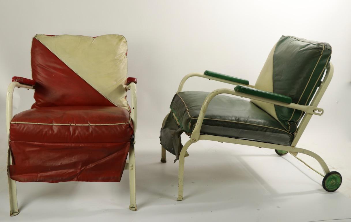 20th Century Pair of Art Deco Outdoor Porch Garden Reclining Lounge Chairs