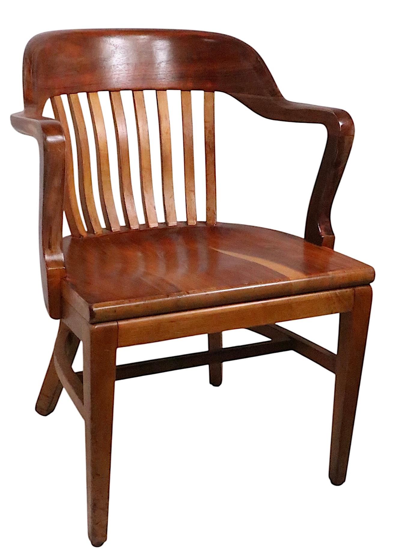 Pr. Sedie in stile Giuria della Banca d'Inghilterra di Gunlocke in vendita 2