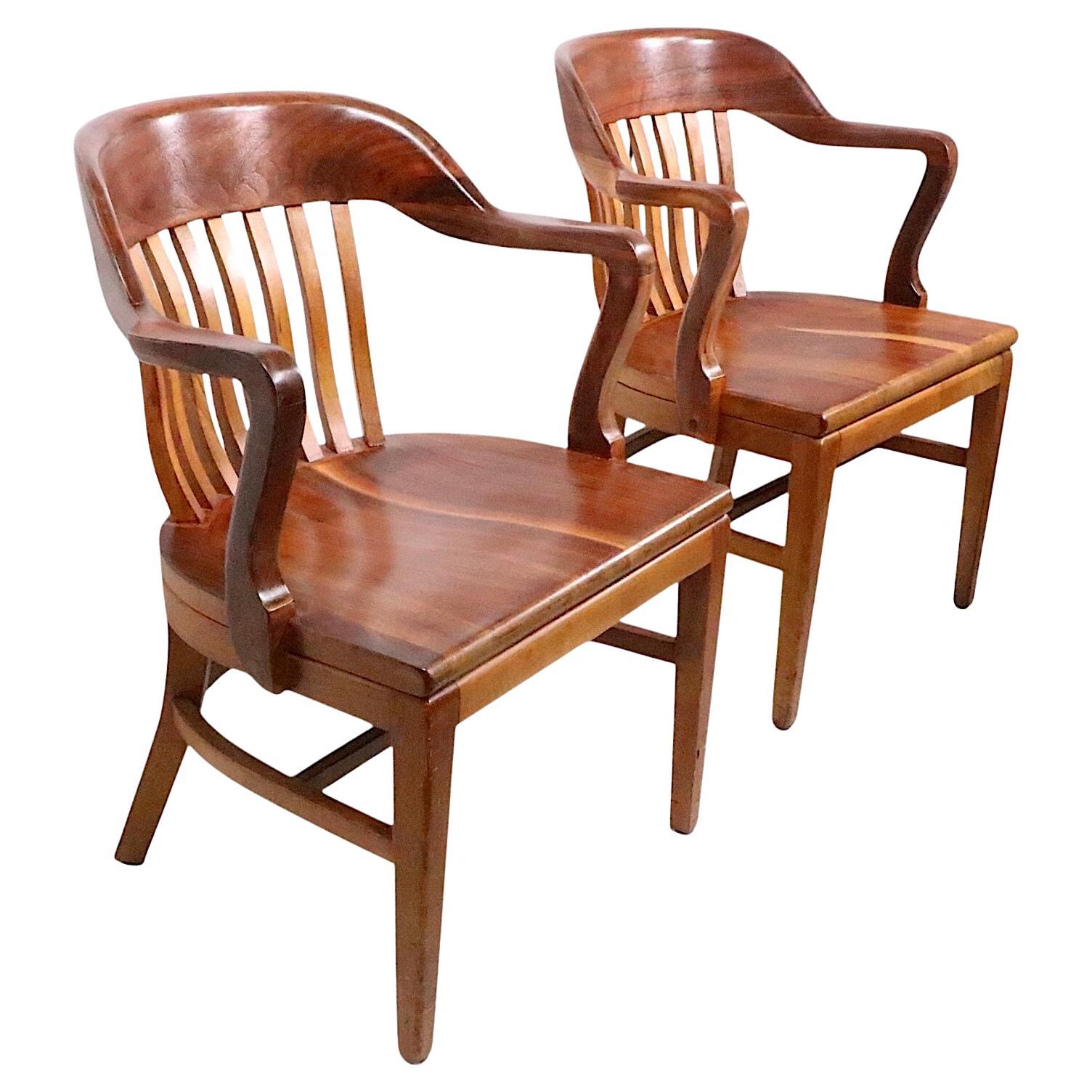 Pr. Sedie in stile Giuria della Banca d
Inghilterra di Gunlocke