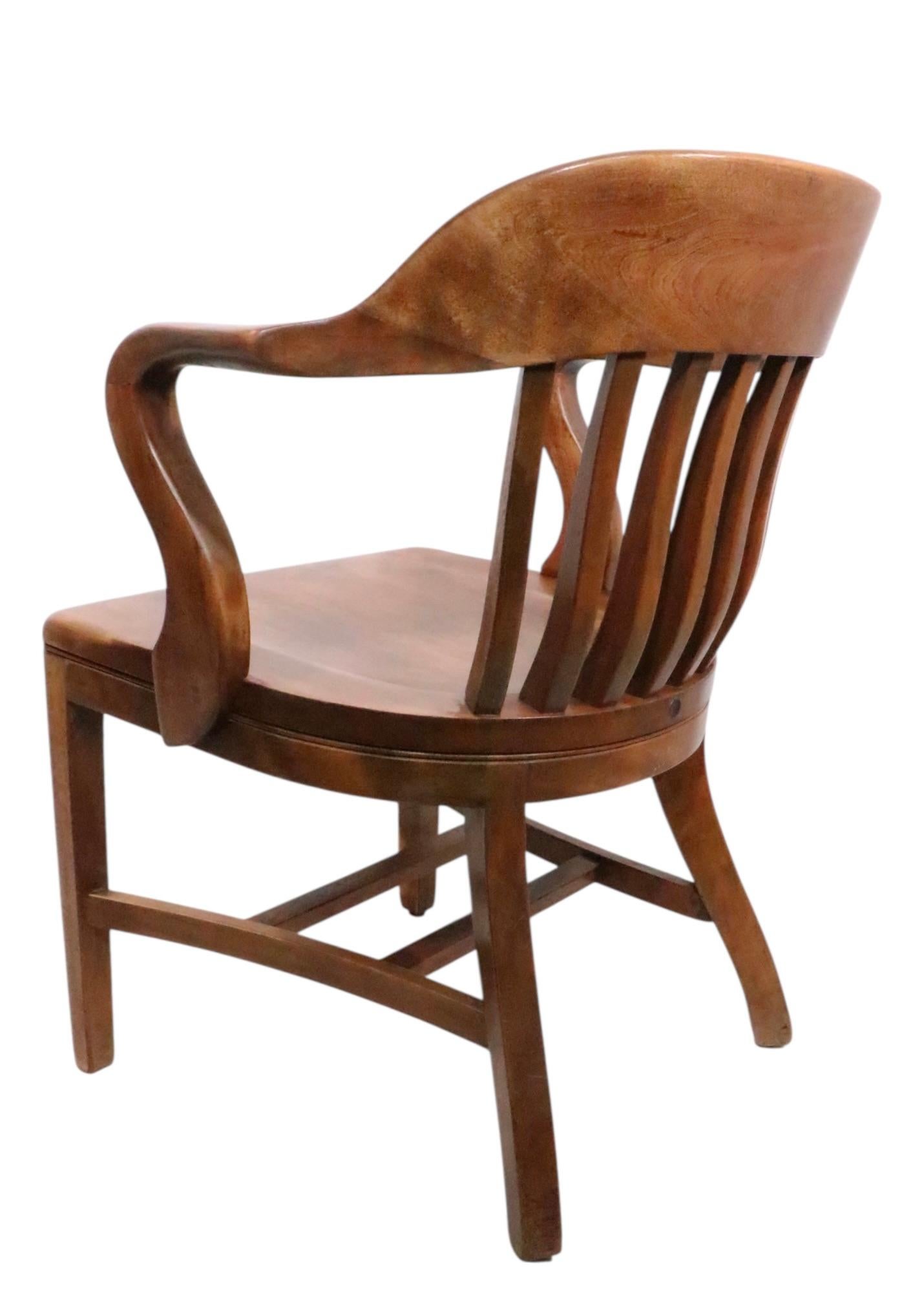 Pr. Chaises à jury de la Banque d'Angleterre en vente 3