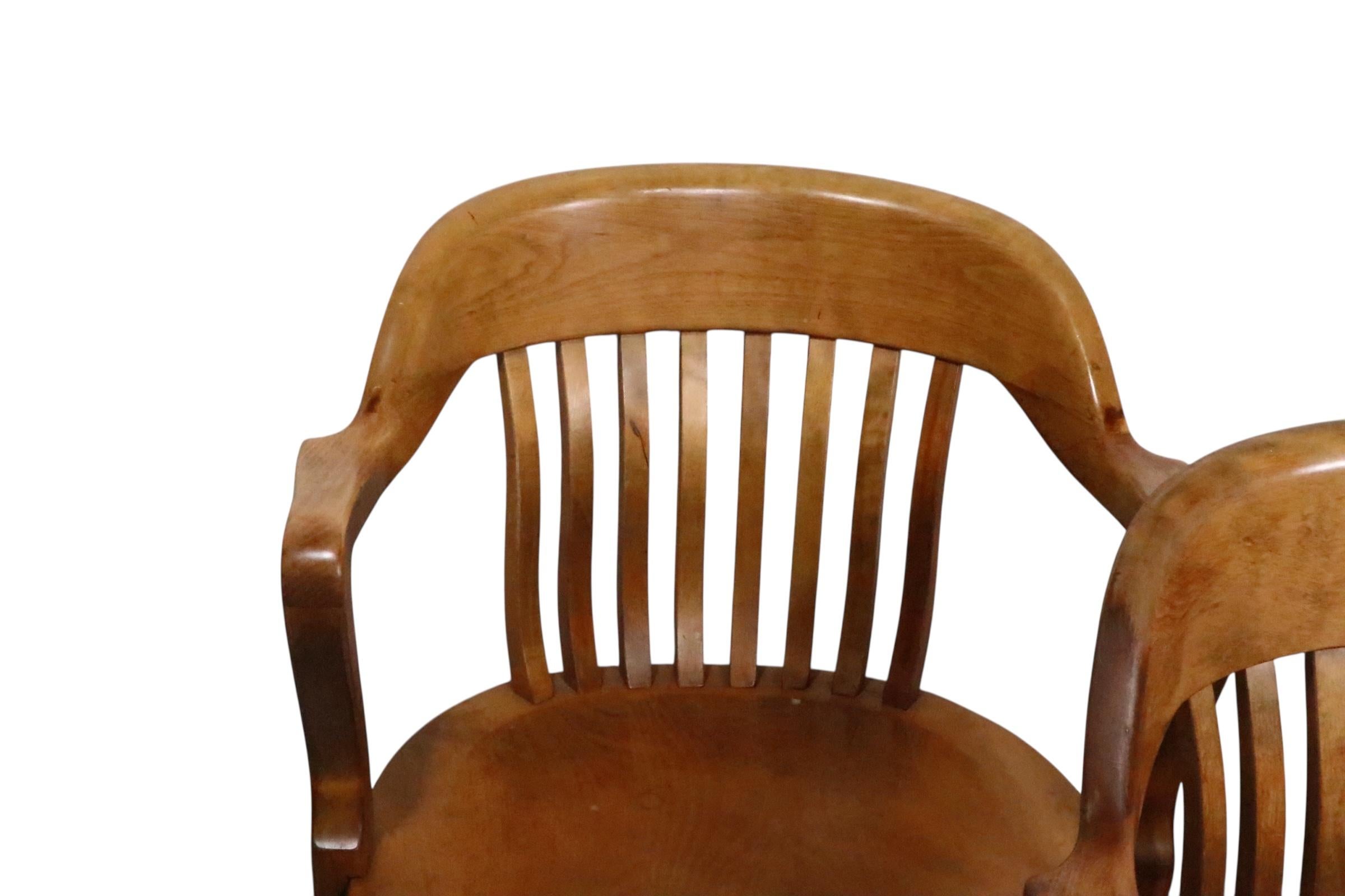 Industriel Pr. Chaises à jury de la Banque d'Angleterre en vente