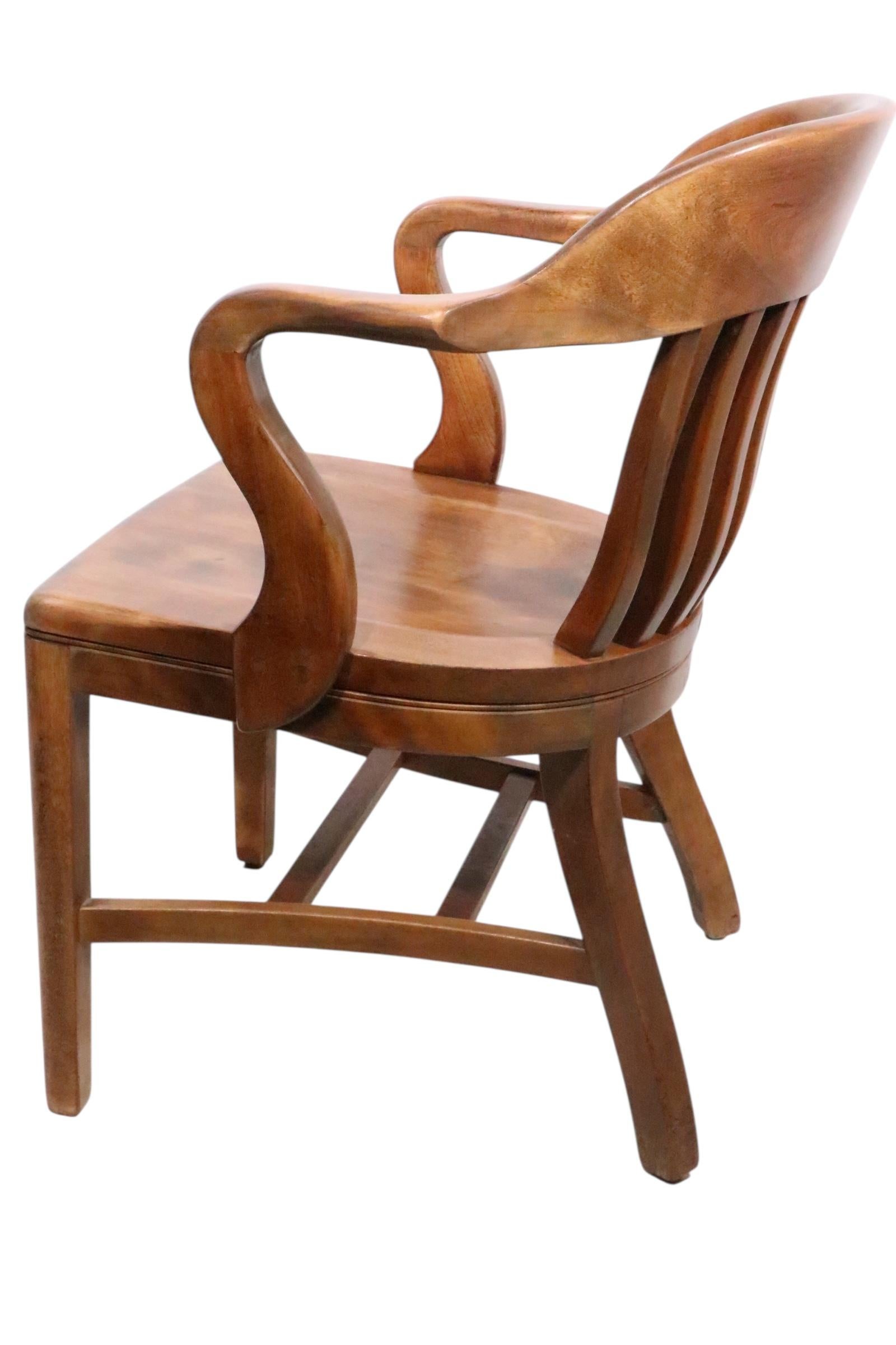 Pr. Chaises à jury de la Banque d'Angleterre en vente 1