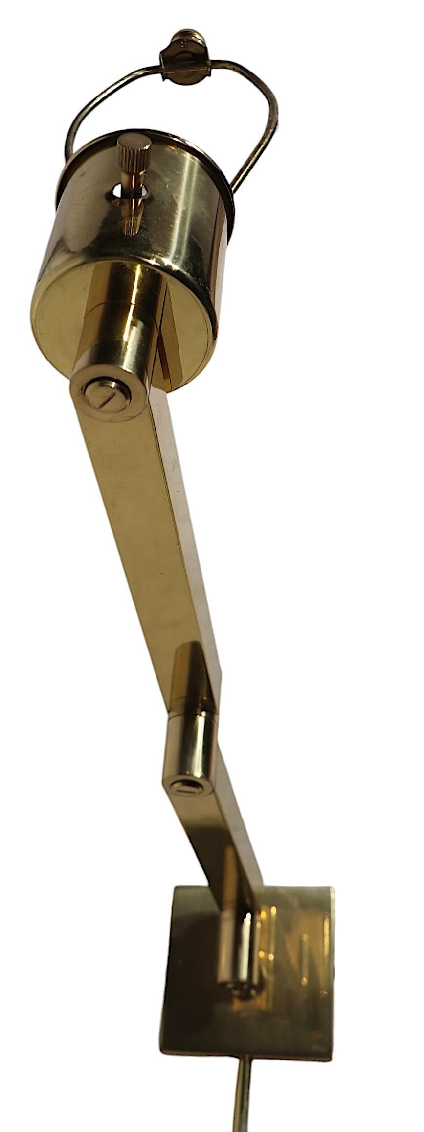 Pr. Apliques de latón con brazo flexible de Hansen Made in Spain Metalarte c. 1970's en venta 1