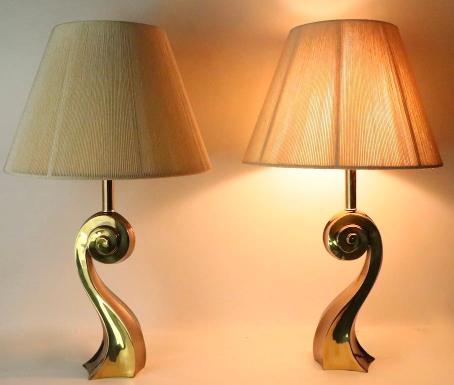 Pair of Brass Lamps in the Style of Pierre Cardin For Sale 4