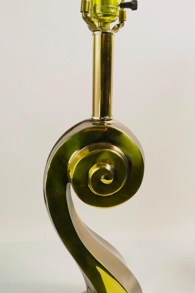 Américain Paire de lampes en laiton dans le style de Pierre Cardin en vente