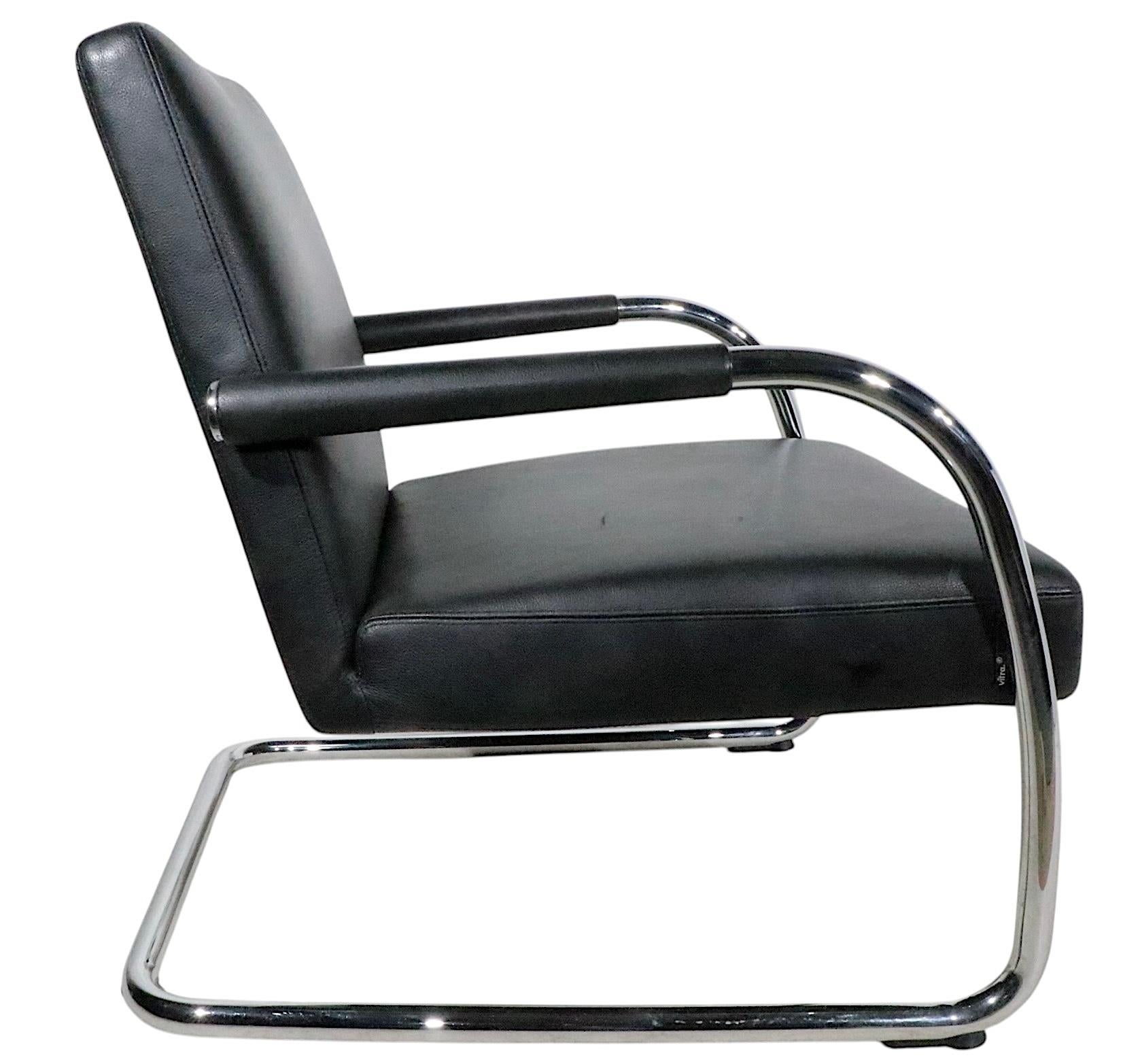 Pr.  Cantilevered Black Leather and Chrome Lounge Chairs by Citterio for Vitra For Sale 4