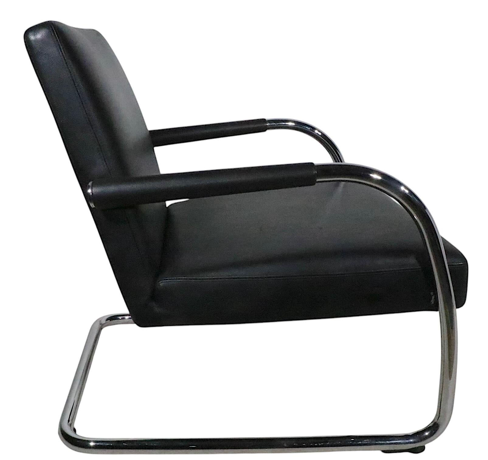 Pr.  Cantilevered Black Leather and Chrome Lounge Chairs by Citterio for Vitra For Sale 5