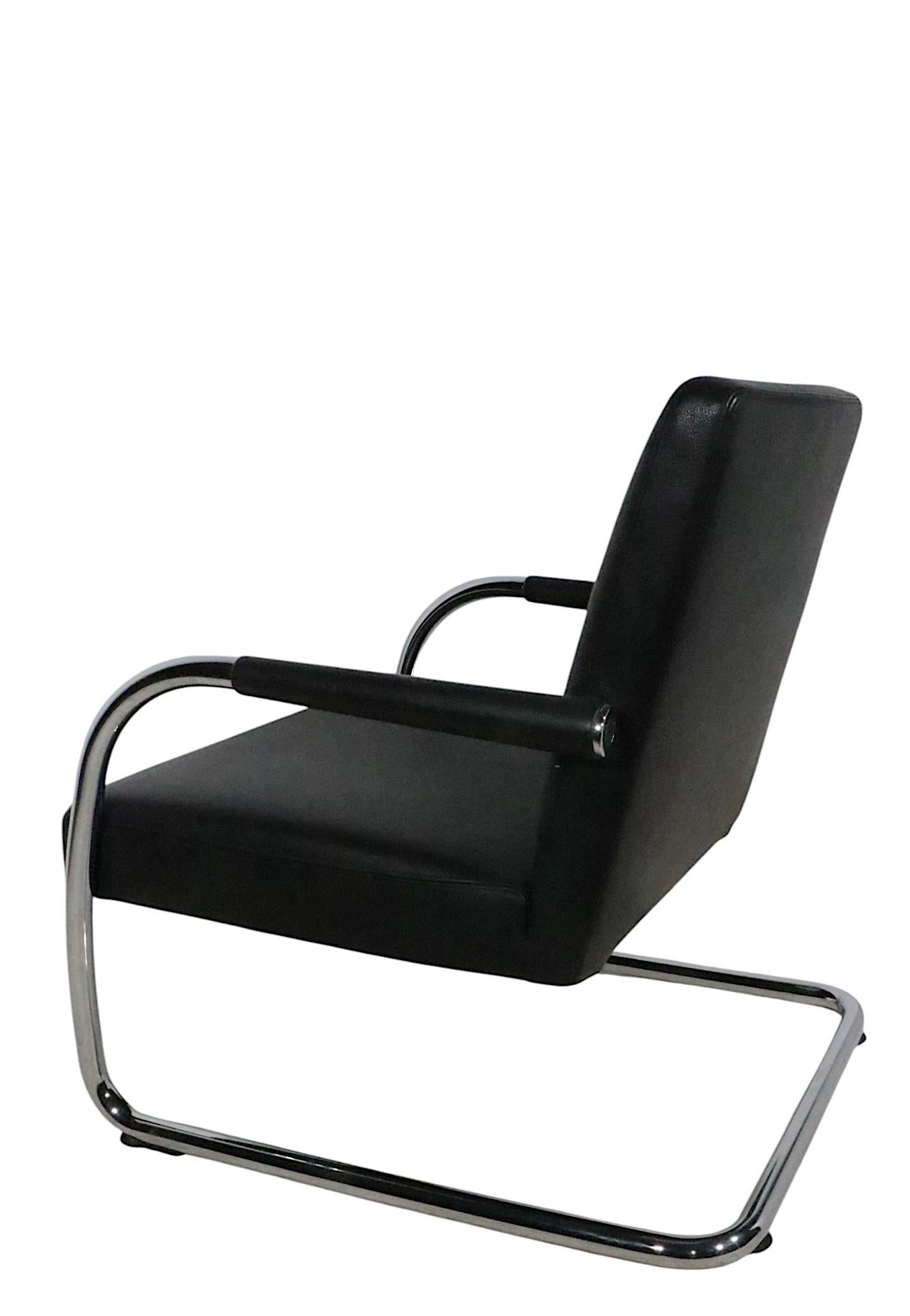 Pr.  Cantilevered Black Leather and Chrome Lounge Chairs by Citterio for Vitra For Sale 7