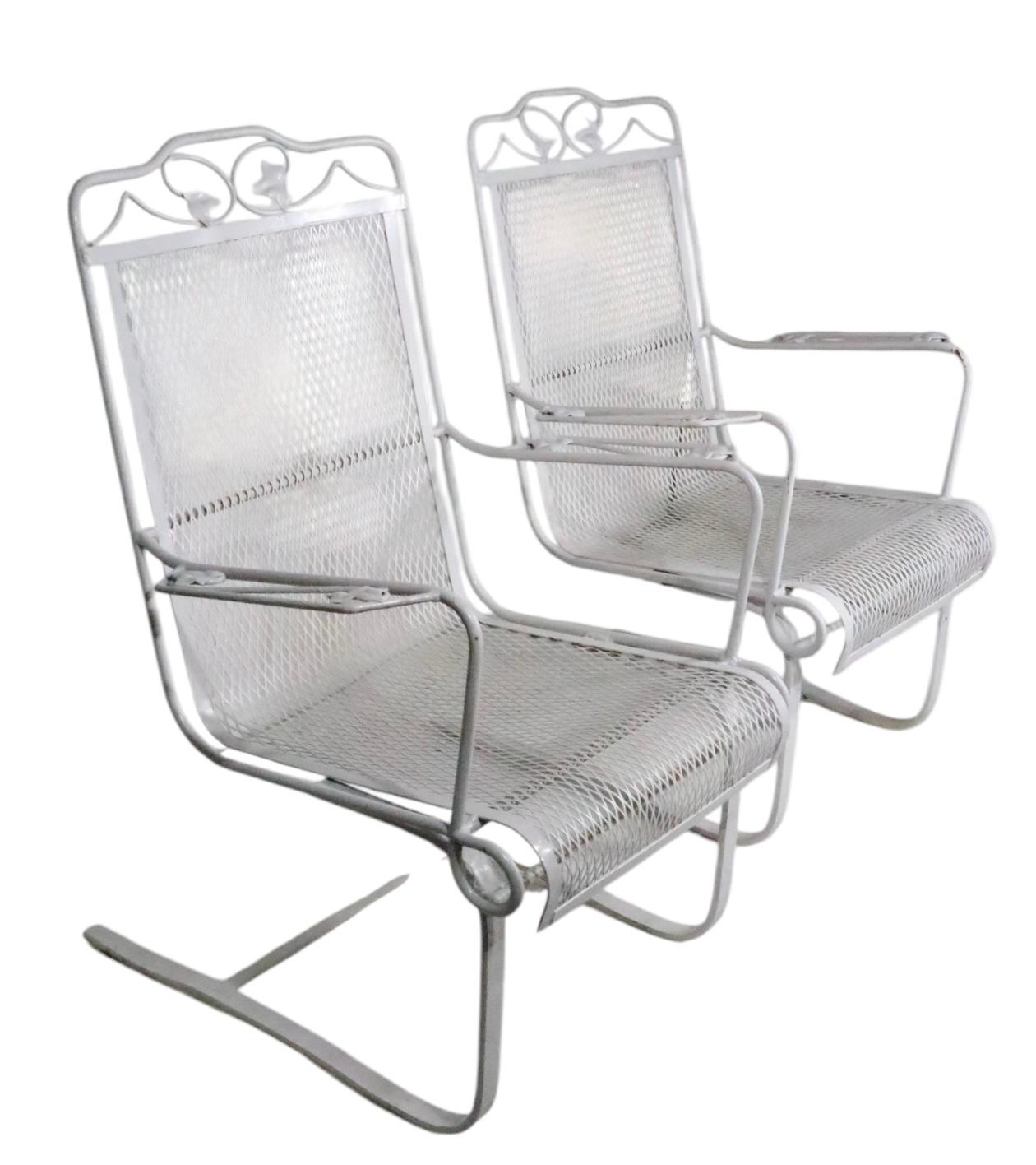 Hollywood Regency Pr. Cantilevered Spring Garden Patio Poolside Lounge Chairs att. to Woodard For Sale