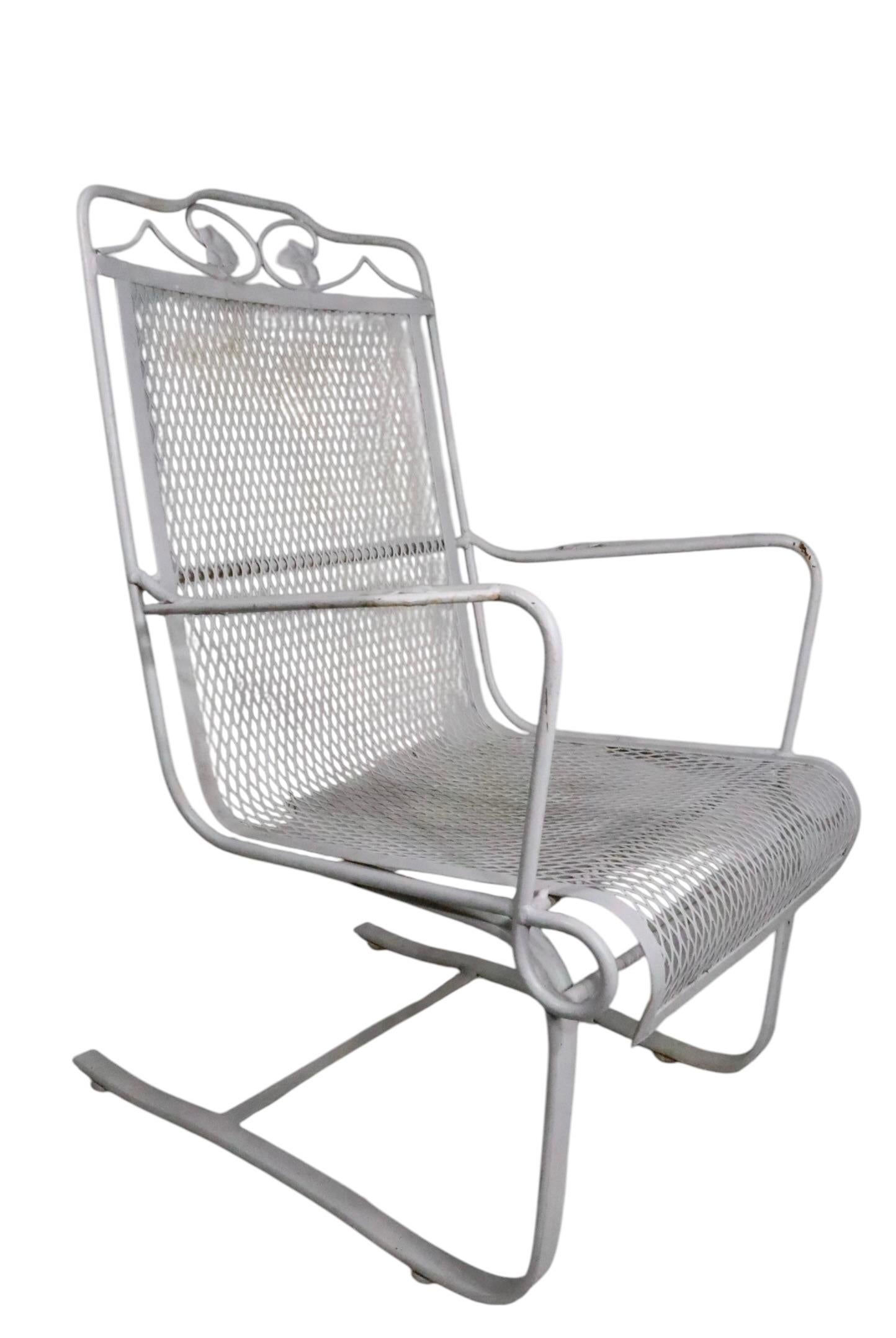 Pr. Cantilevered Spring Garden Patio Poolside Lounge Chairs att. to Woodard For Sale 1