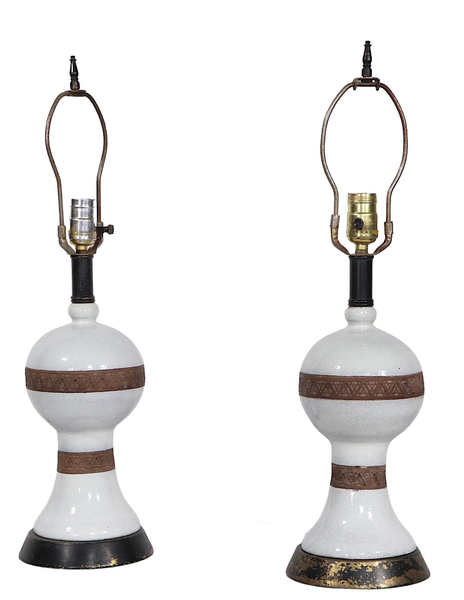 Pr. Ceramic Table Lamps Made in Italy Attr. to Urbano Zaccagnini  For Sale 5