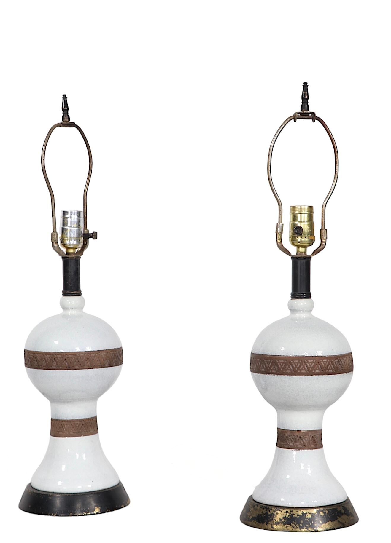 Pr. Ceramic Table Lamps Made in Italy Attr. to Urbano Zaccagnini  For Sale 6