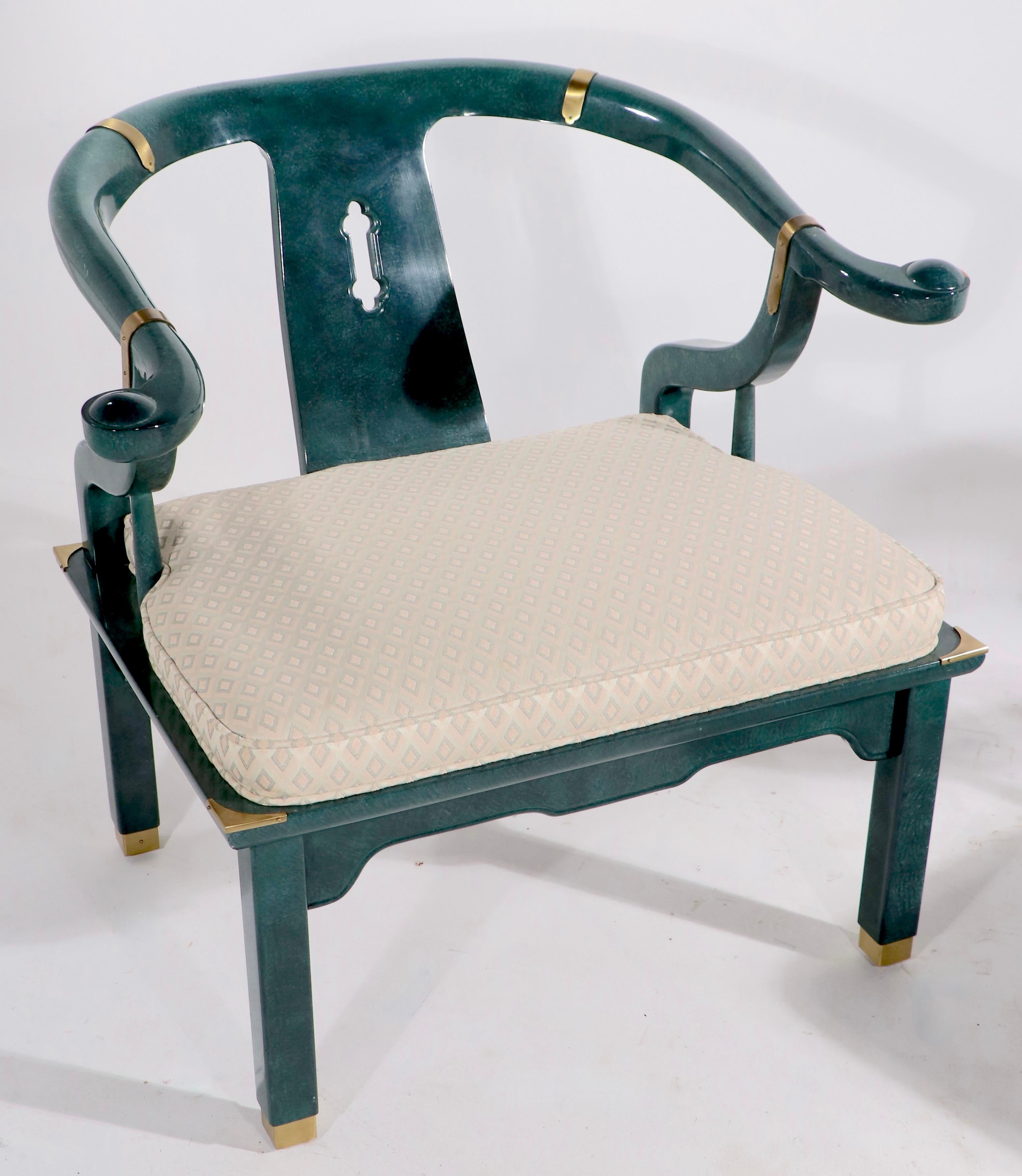 Pr. Chinesische moderne Ox-Schleifenstühle in Kunstjade-Finish von Century Furniture im Angebot 3