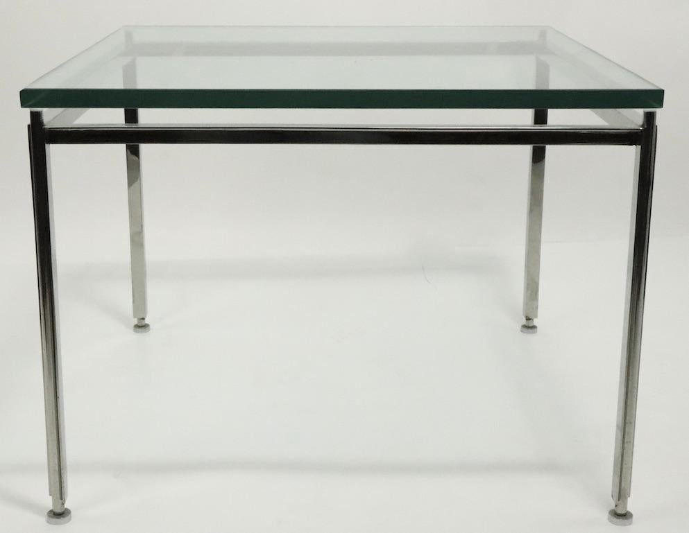 Paire Tables en chrome et verre de l'Atelier International AI Bon état - En vente à New York, NY