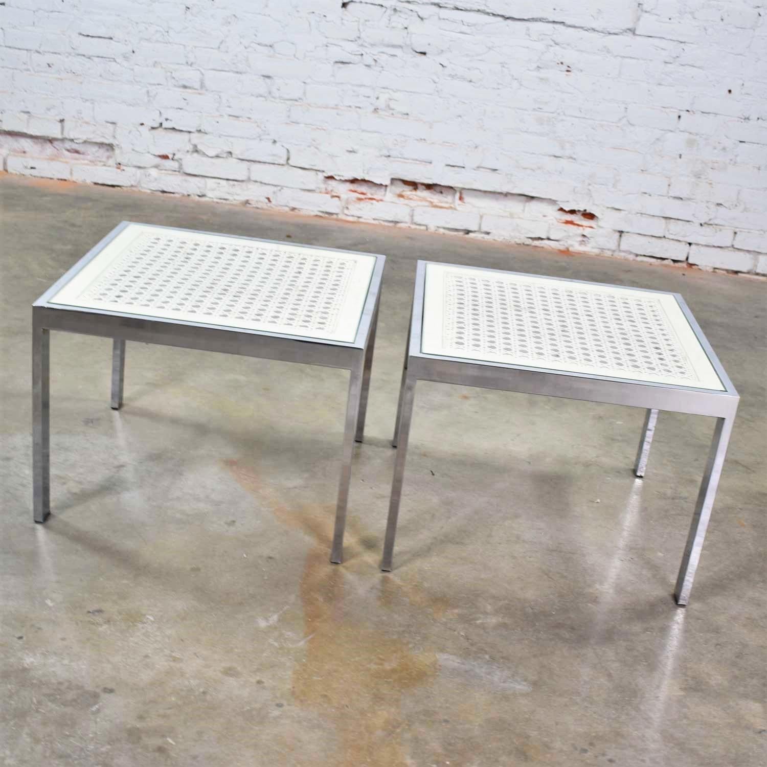 Peint Pr Chrome & White Cane Square Side Tables Glass Top Mid-Century Modern to Modern en vente