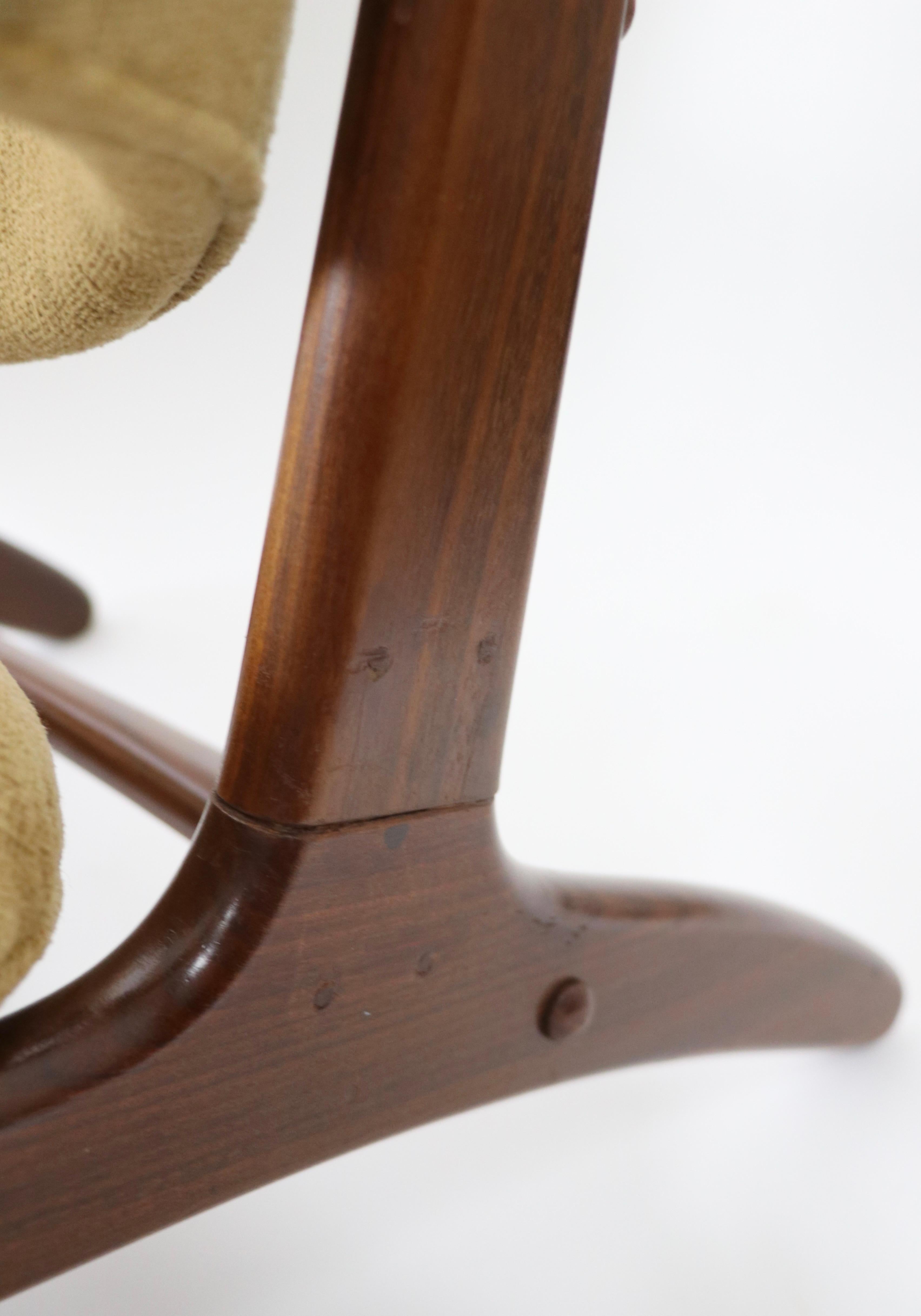 20th Century Pr. Danish Modern Paddle Arm Lounge Chairs Att. to Poul Jessen 