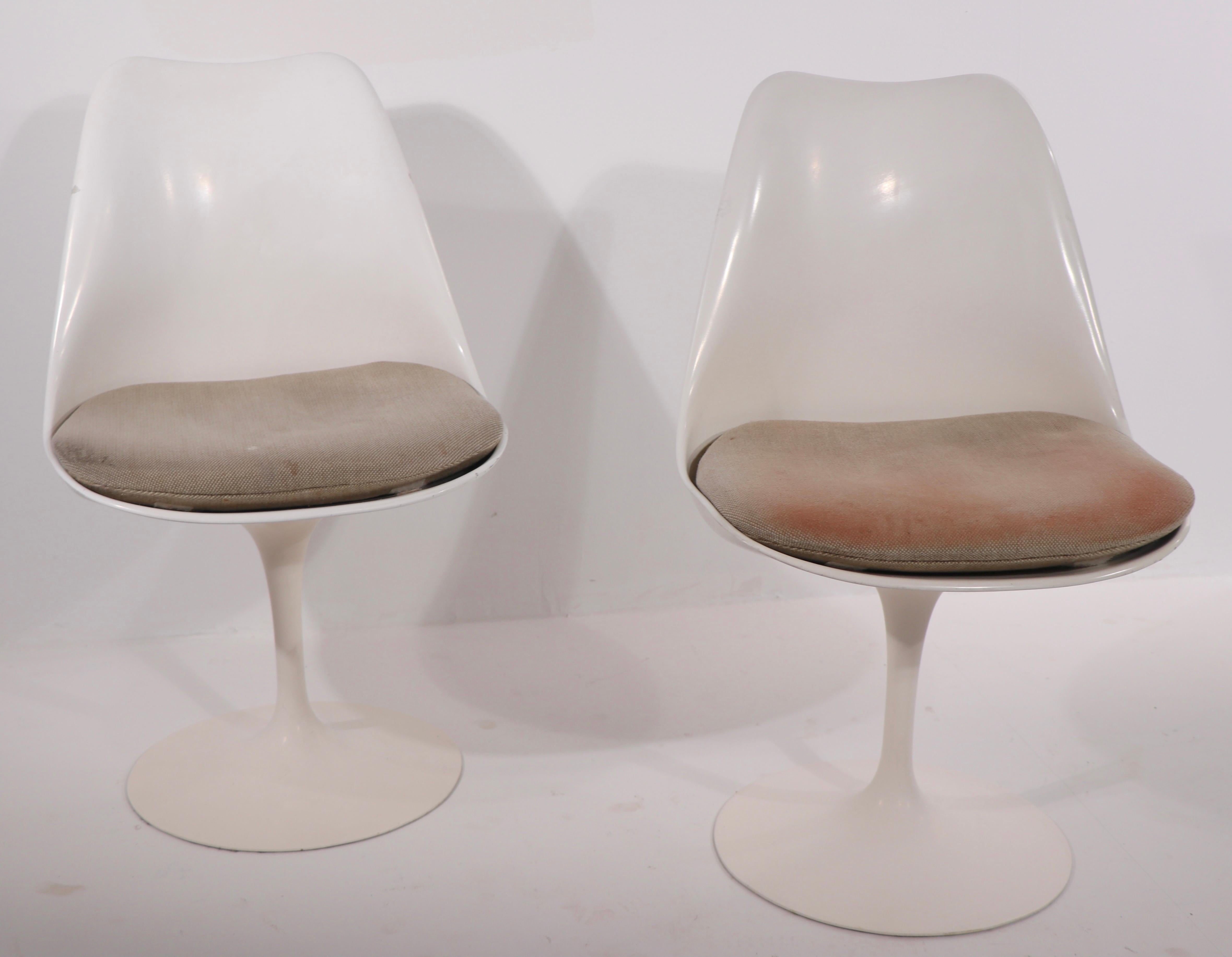 Pr. Eero Saarinen Tulip Chairs by Knoll 5