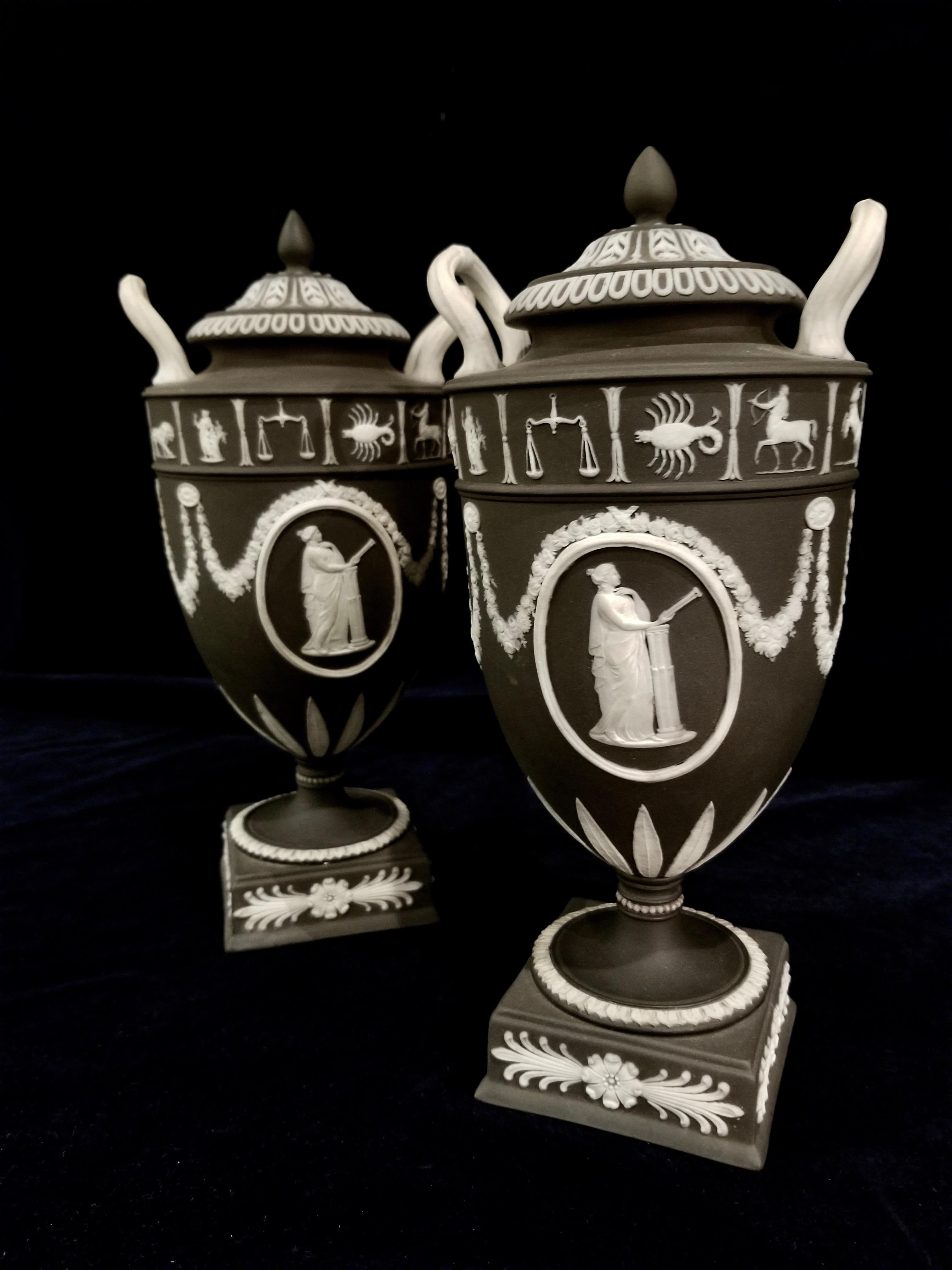 Neoclassical Pair of English Jasperware Lidded Black-Ground Wedgwood Vases with Zodiac Panels