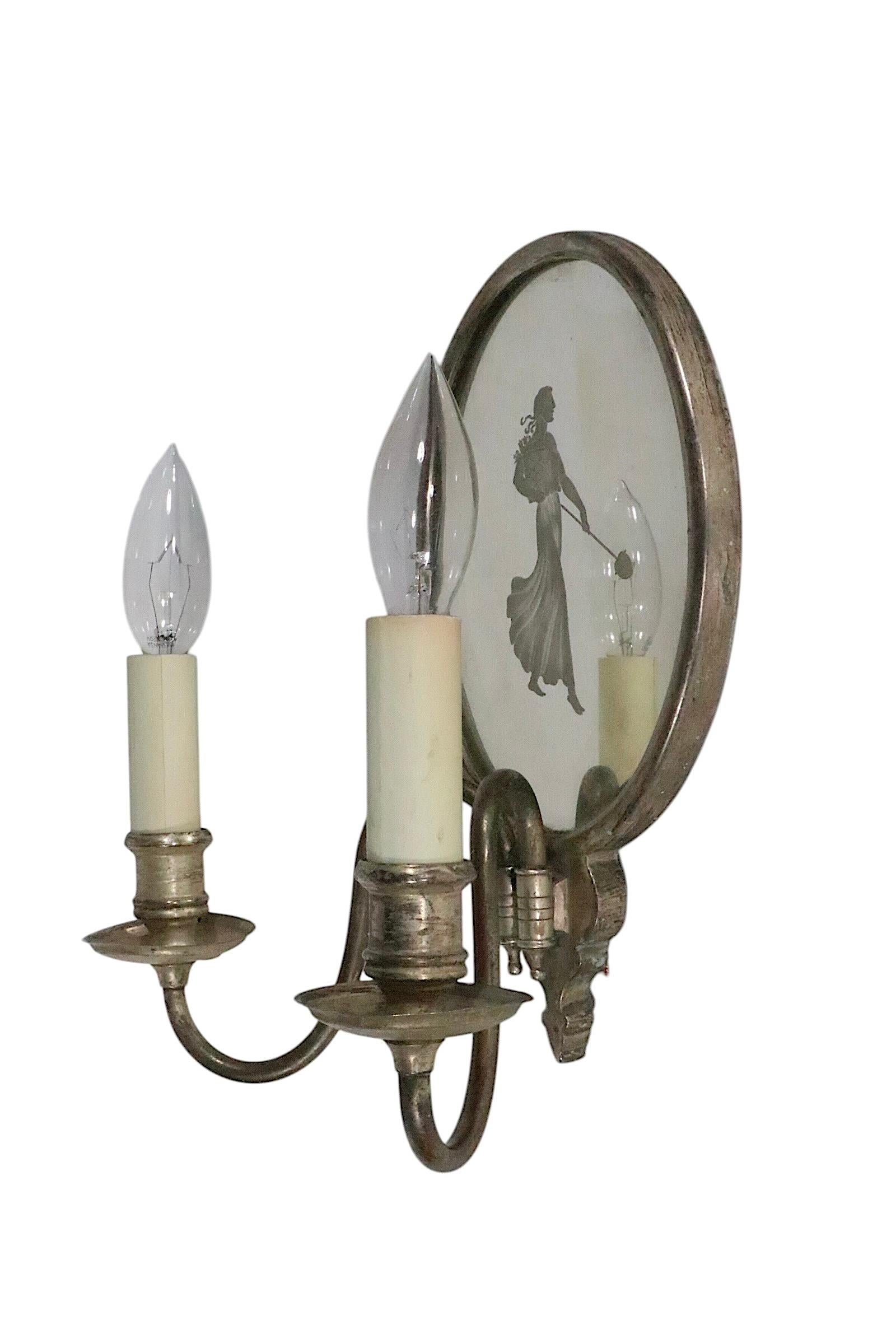 Pr. Argento specchiato acidato  Applique antiche placcate att. a Sterling Bronze Co. In condizioni buone in vendita a New York, NY