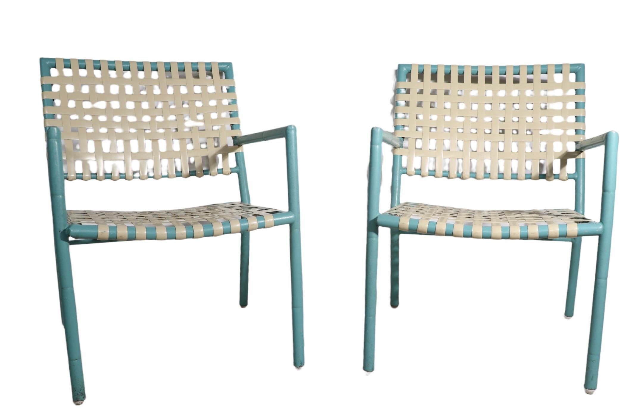 Pr. Faux Bamboo Poolside Garden Patio Lounge Chairs von Hauser ca. 1970's im Angebot 2