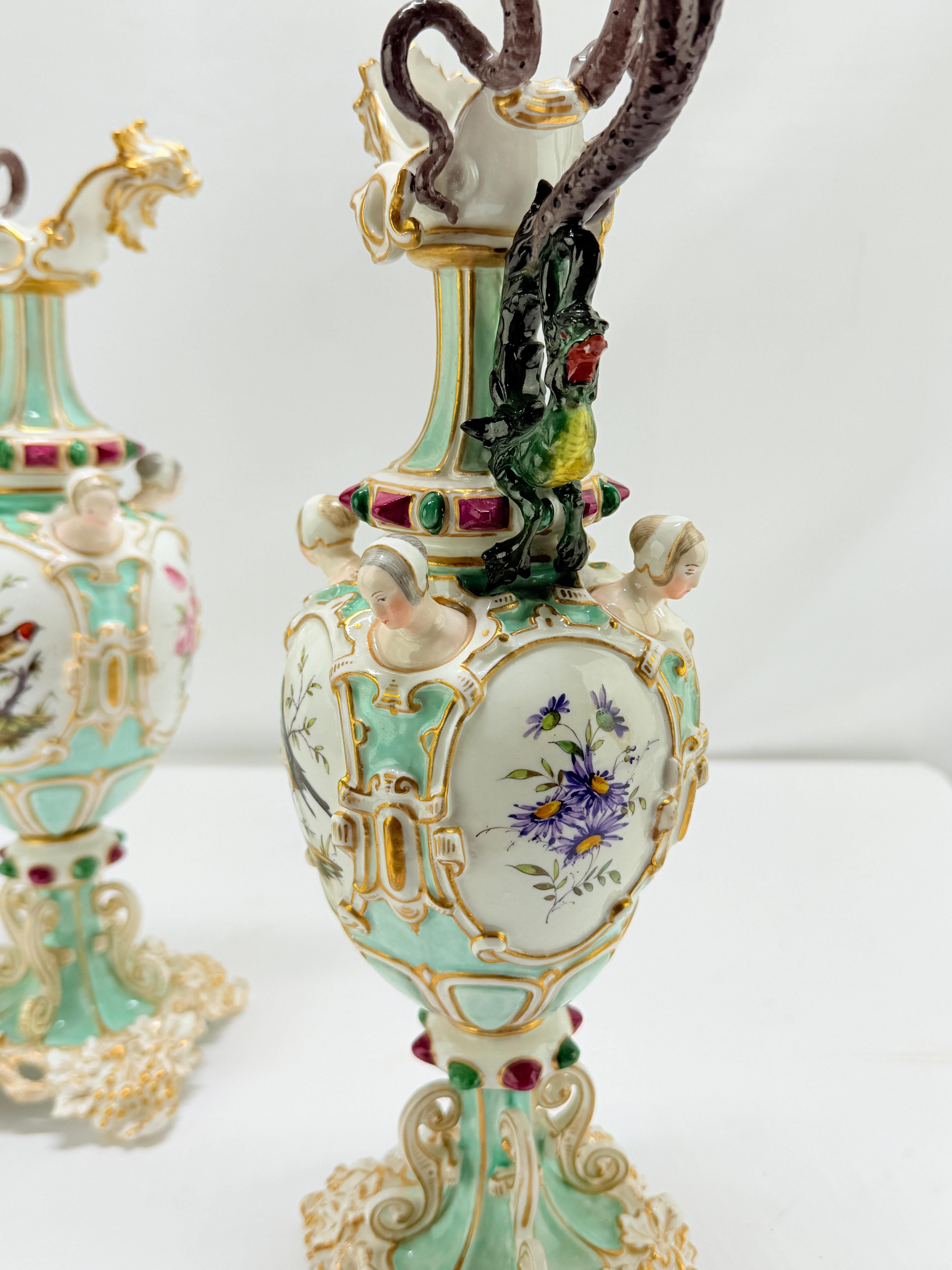 Pr. Ewers de Meissen del s. XIX finamente ejecutados con decoración ornitológica y neoclásica en venta 6