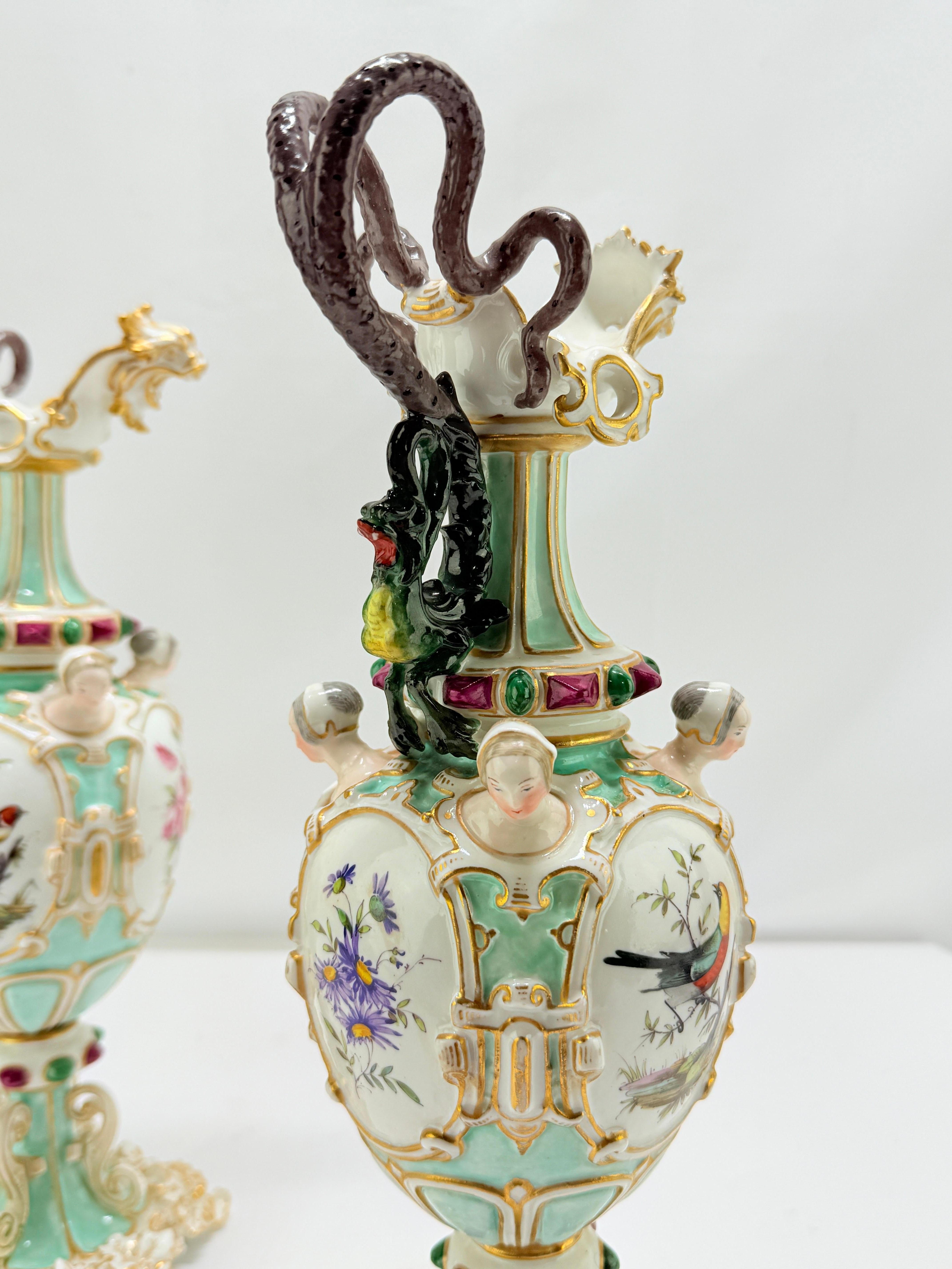 Pr. Ewers de Meissen del s. XIX finamente ejecutados con decoración ornitológica y neoclásica en venta 1