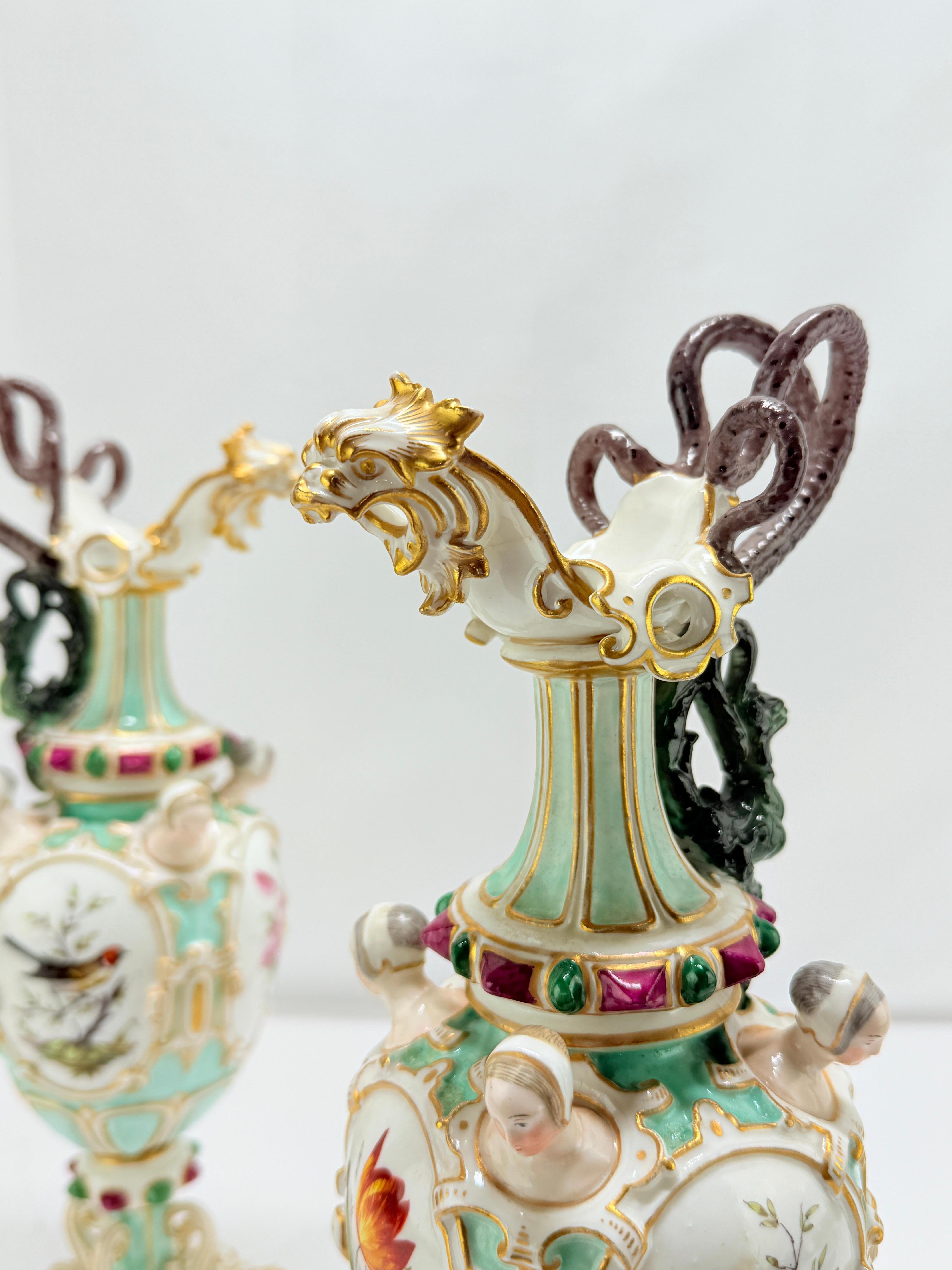 Pr. Ewers de Meissen del s. XIX finamente ejecutados con decoración ornitológica y neoclásica en venta 2
