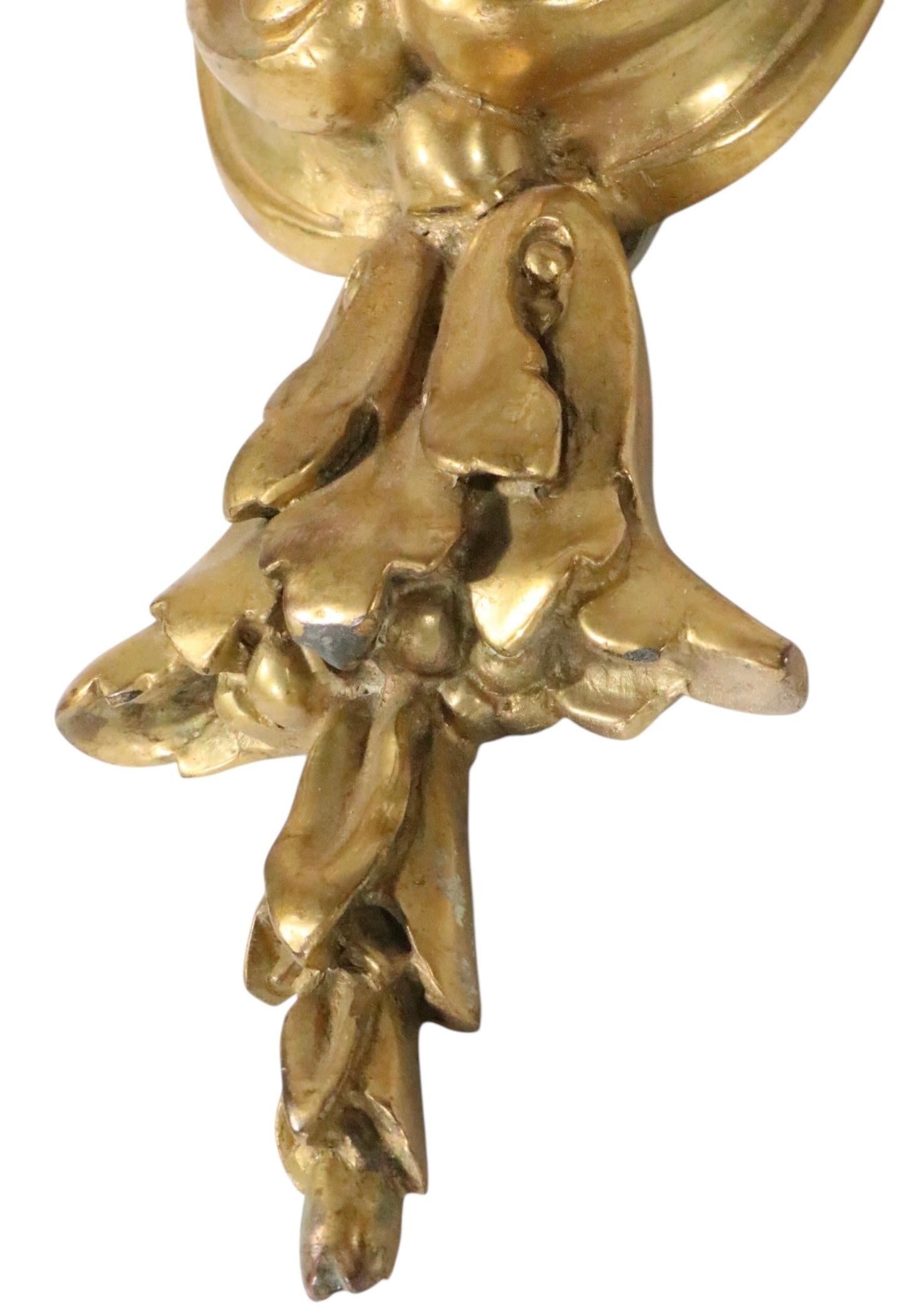 Coppia di candelieri classici formali a due luci di Caldwell in vendita 5