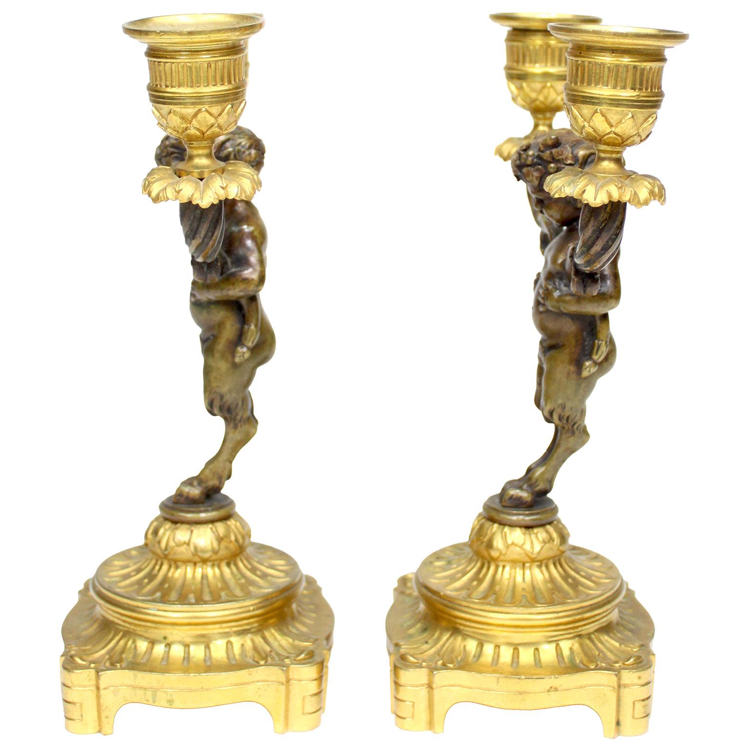 Pr Candelabro francés del siglo XIX, estilo Luis XV, de bronce, con forma de baco en popa Francés en venta