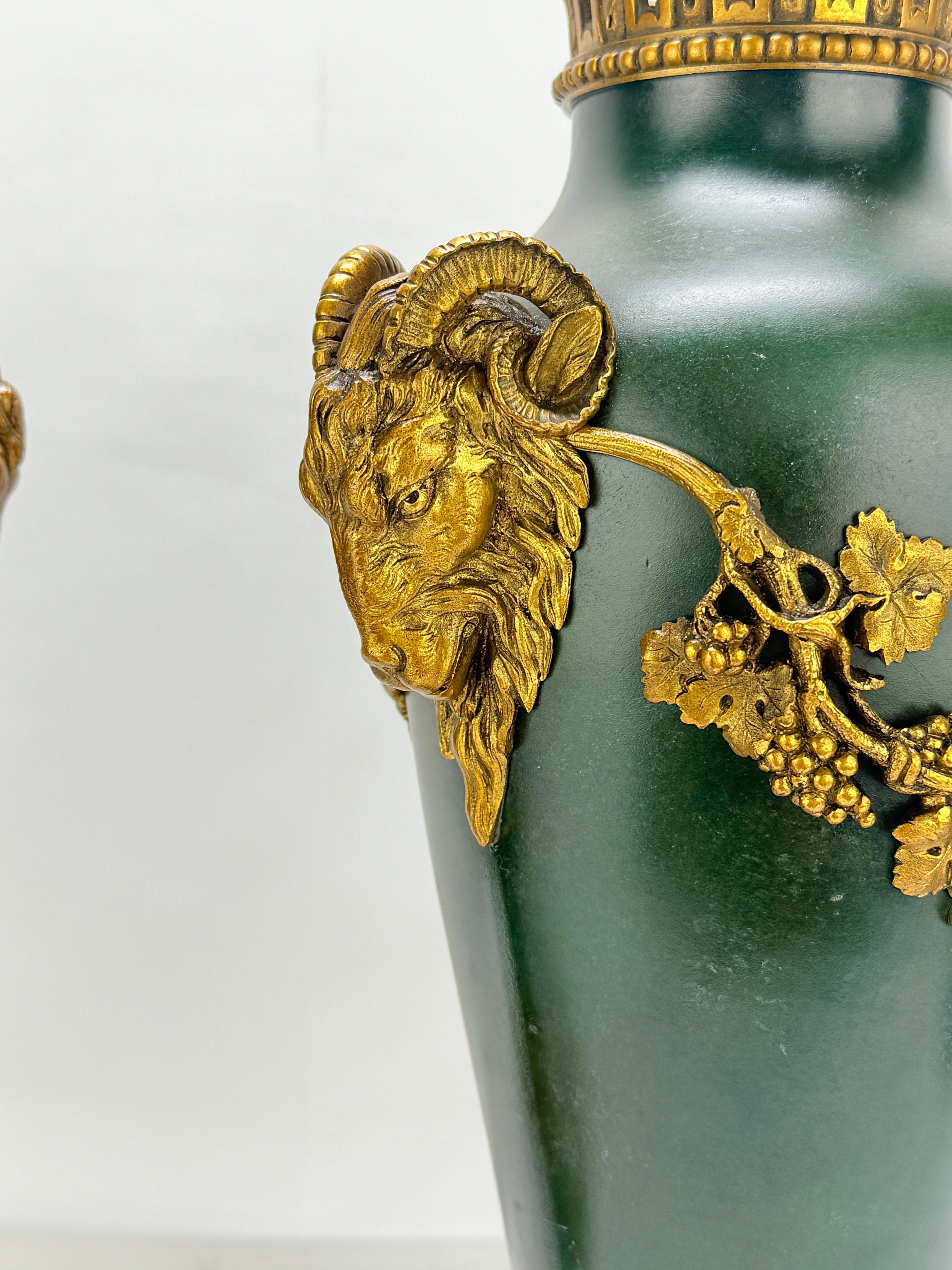 Pr, Jarrones de bronce dorado y patinado de Fumière et Cie, Paris, Renacimiento del Imperio francés Francés en venta
