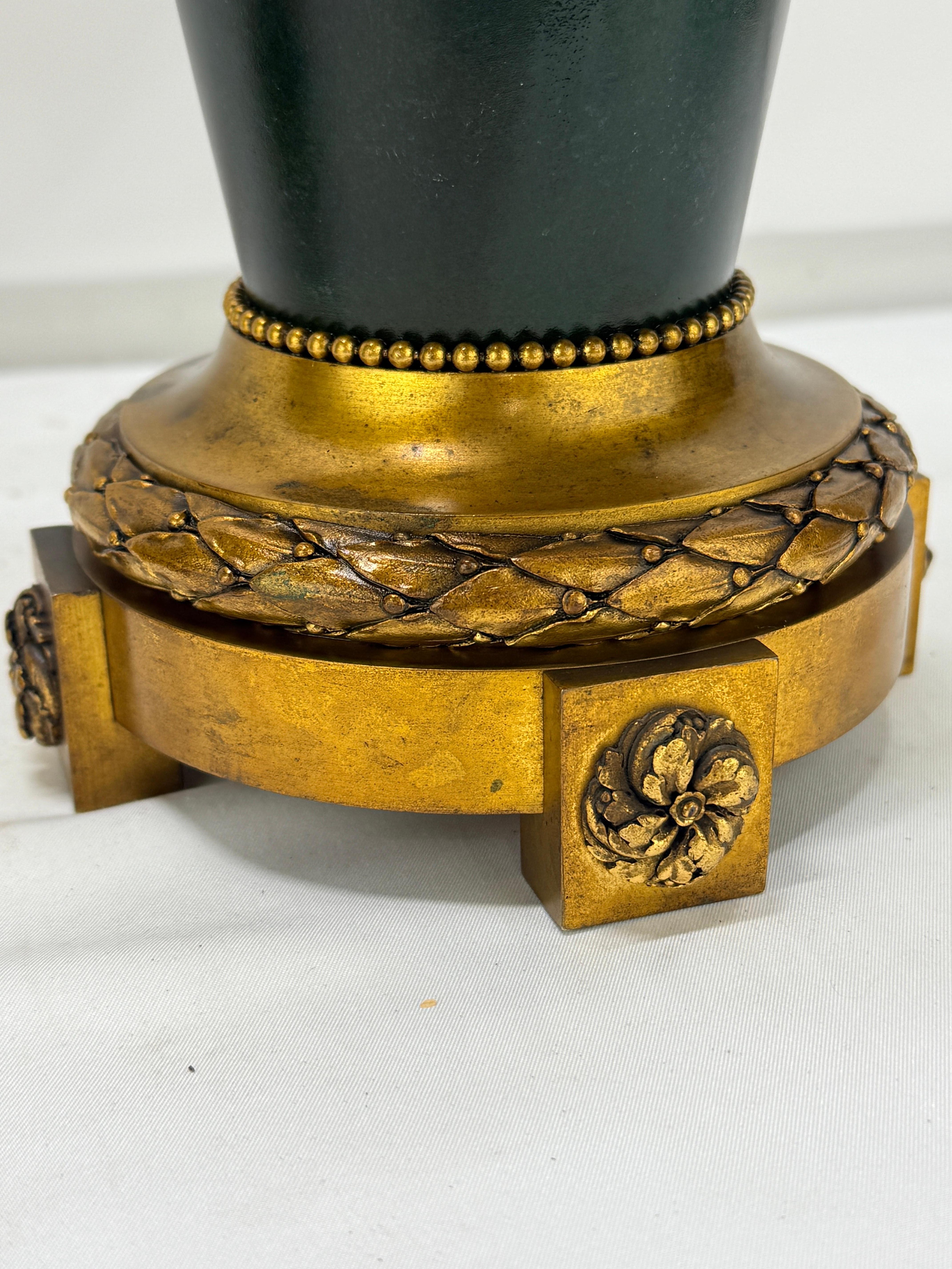 Pr, Jarrones de bronce dorado y patinado de Fumière et Cie, Paris, Renacimiento del Imperio francés Bronce en venta