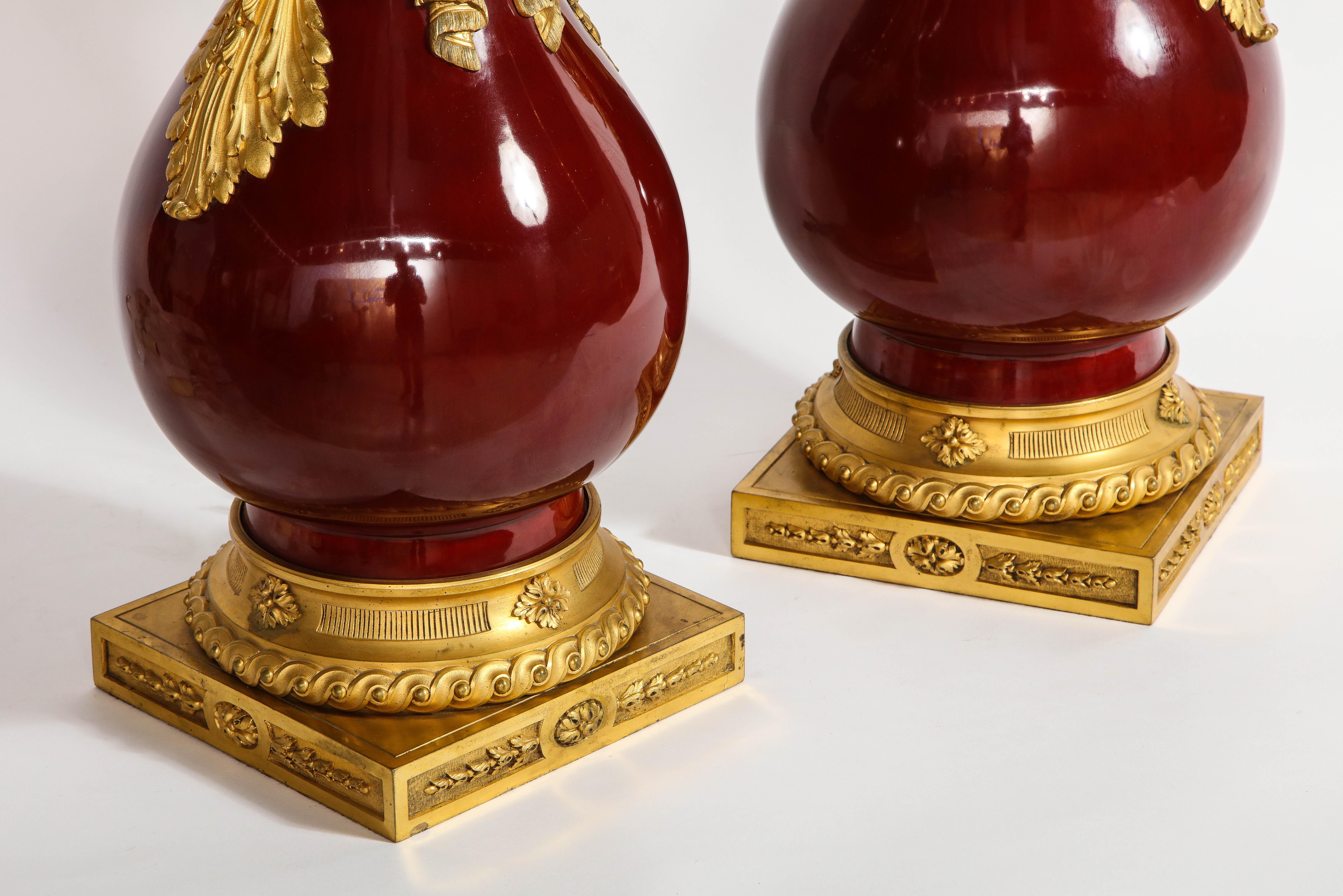 French Louis XVI Style Dore Bronze & Chinese Sang De Boeuf Porcelain Lamps, Pair For Sale 6