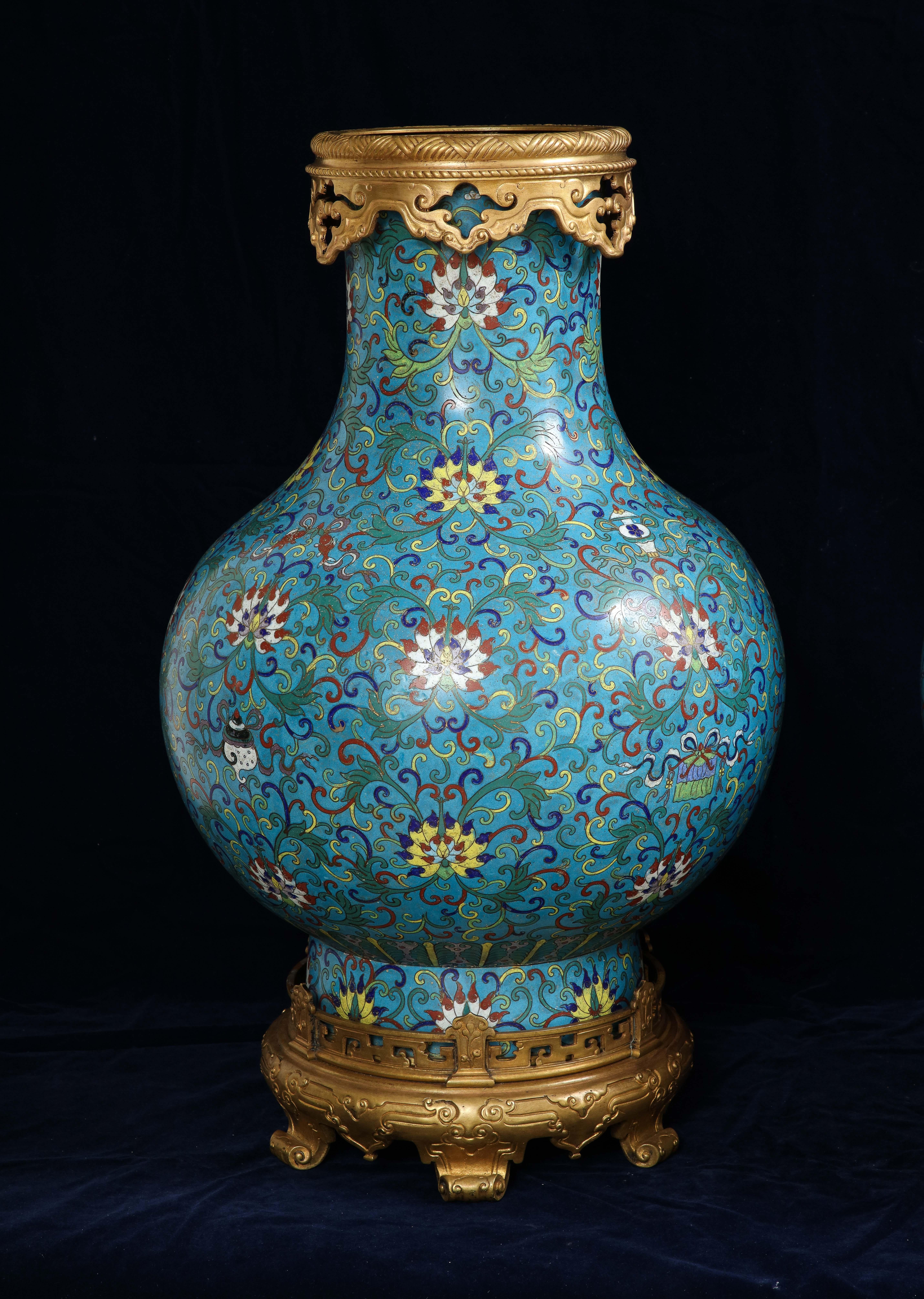 Cloisonné Pr. Vasi francesi montati su ormolu e vasi cinesi cloisonné Lacarrière Frères & Delatour in vendita