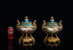 Pr. Vases en porcelaine de Sèvres, bleu Celest, montés sur bronze doré, H. Picard