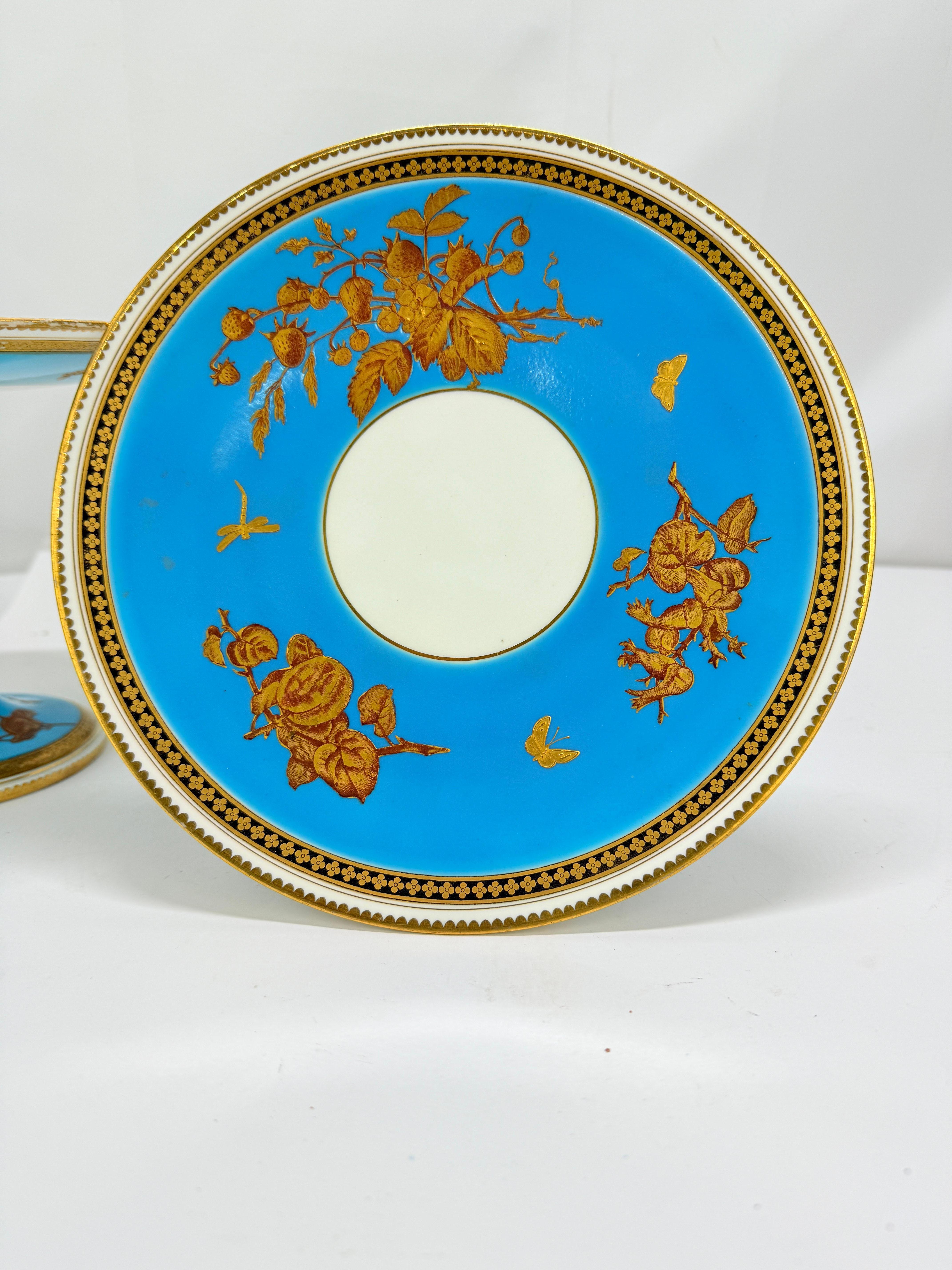 Pr, Compotas de Porcelana Francesa Bleu Céleste con Detalles Dorados y Esmaltados siglo XIX en venta