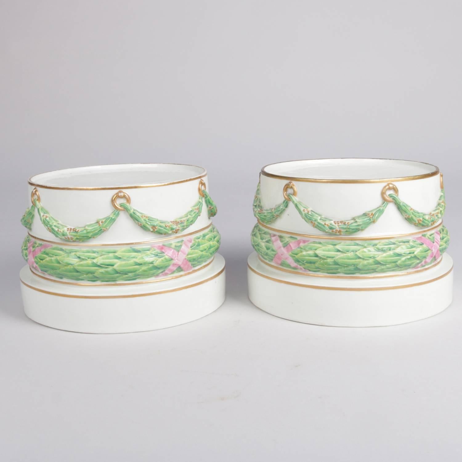 Pair of Meissen Hand-Painted and Gilt Draped Garland Porcelain Sculpture Plinths In Good Condition In Big Flats, NY