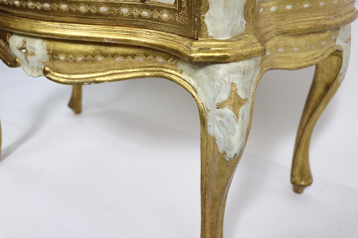 Pair of Giltwood Nightstands Made in Italy by Florentine Furniture 2