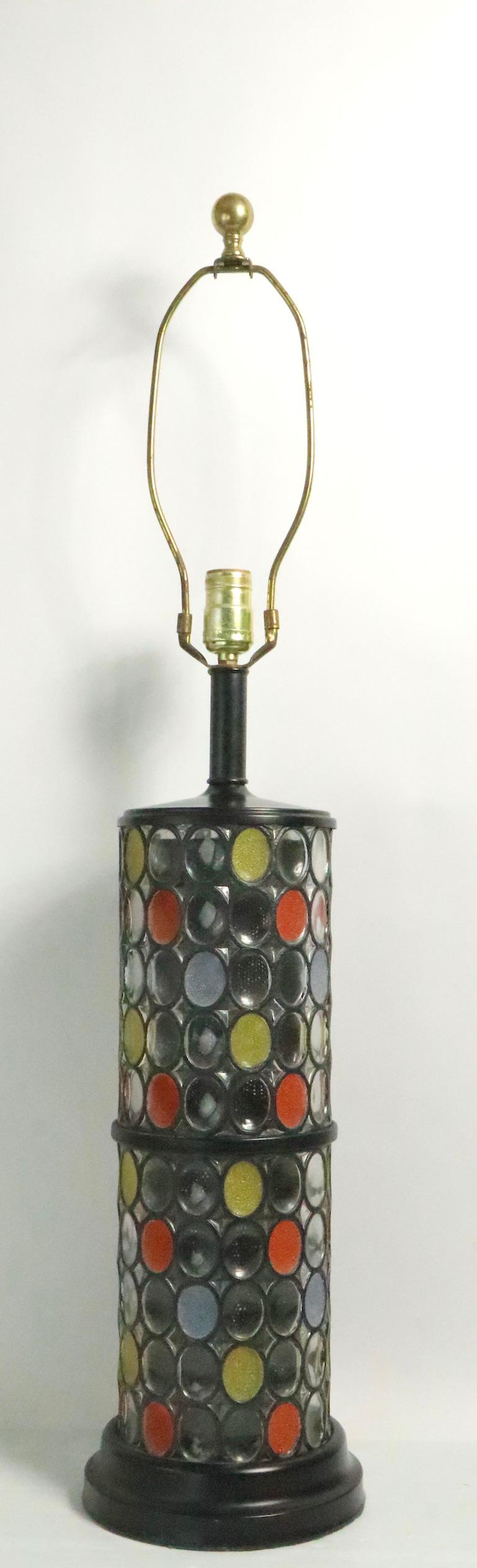 Pair of Glass Column Lamps with Oval Mosaic Motif In Good Condition In New York, NY