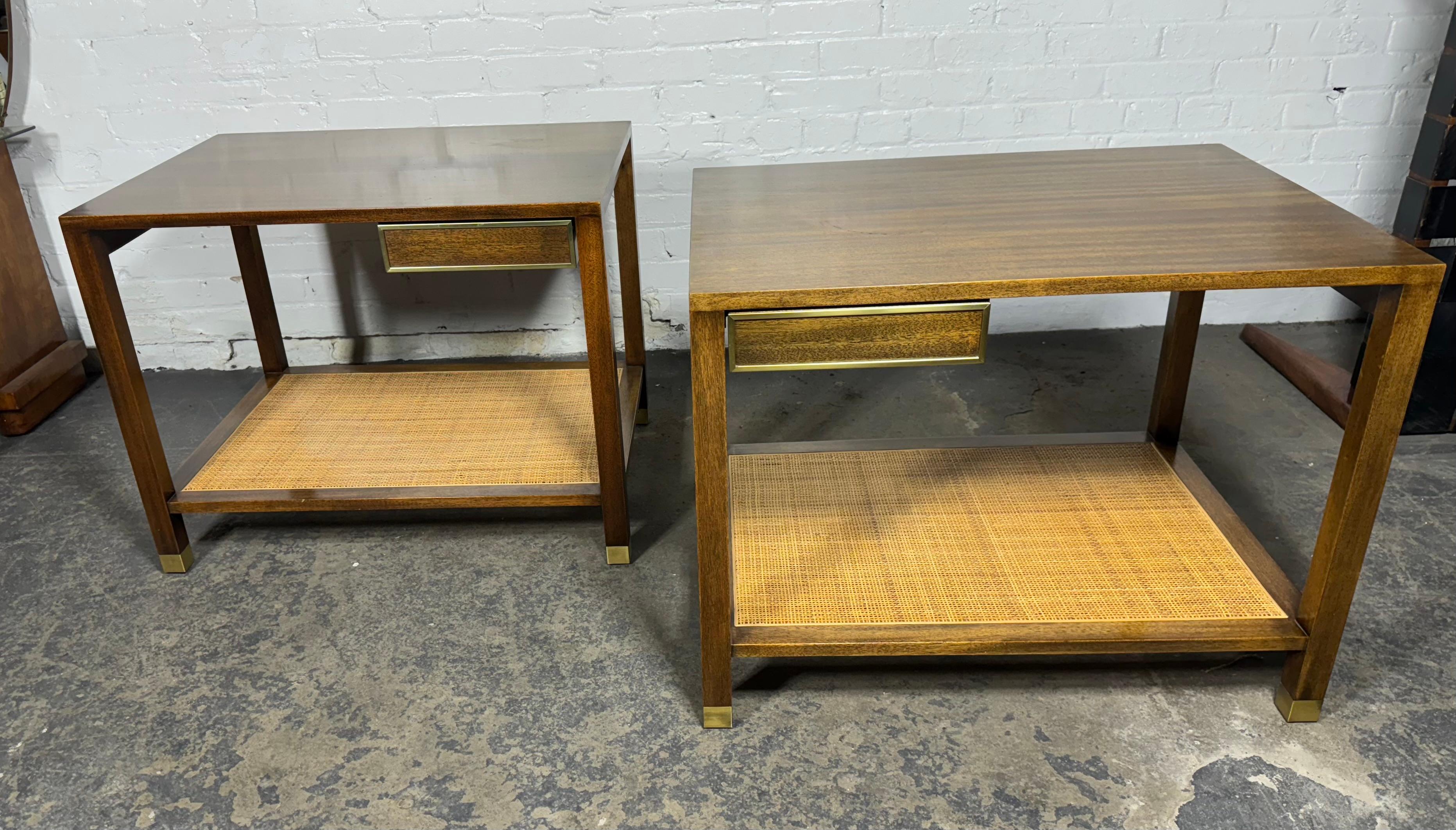 Tables d'appoint en acajou et rotin de Harvey Probber, milieu de siècle en vente 2