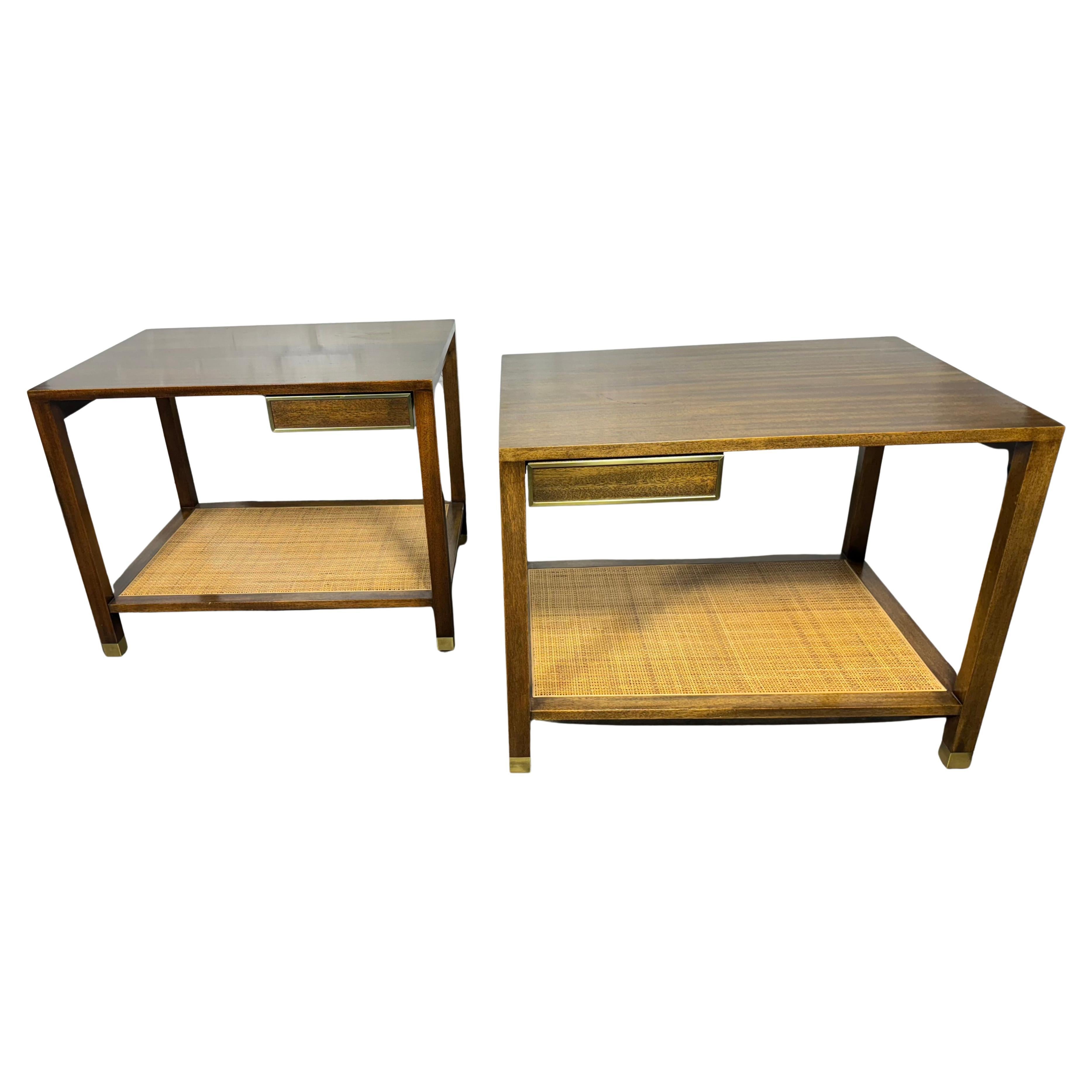 Tables d'appoint en acajou et rotin de Harvey Probber, milieu de siècle en vente