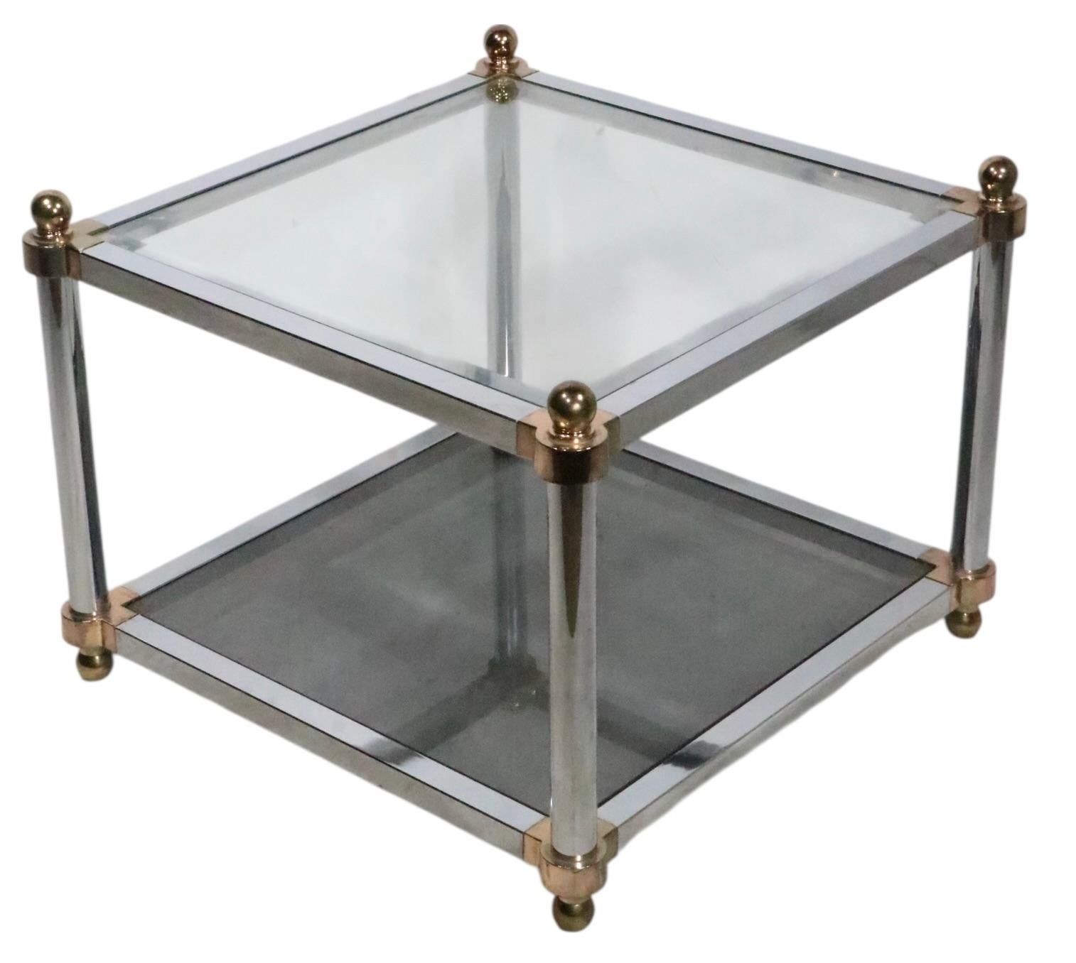 Pr. Tables d'appoint Hollywood Regency en laiton chromé et verre d'après Maison Jansen en vente 6