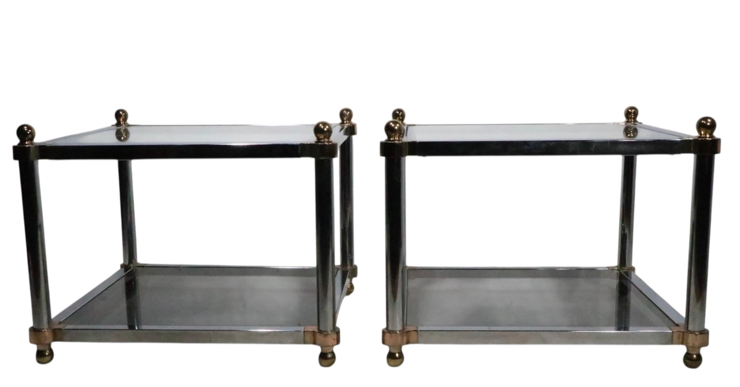 Pr. Tables d'appoint Hollywood Regency en laiton chromé et verre d'après Maison Jansen en vente 10