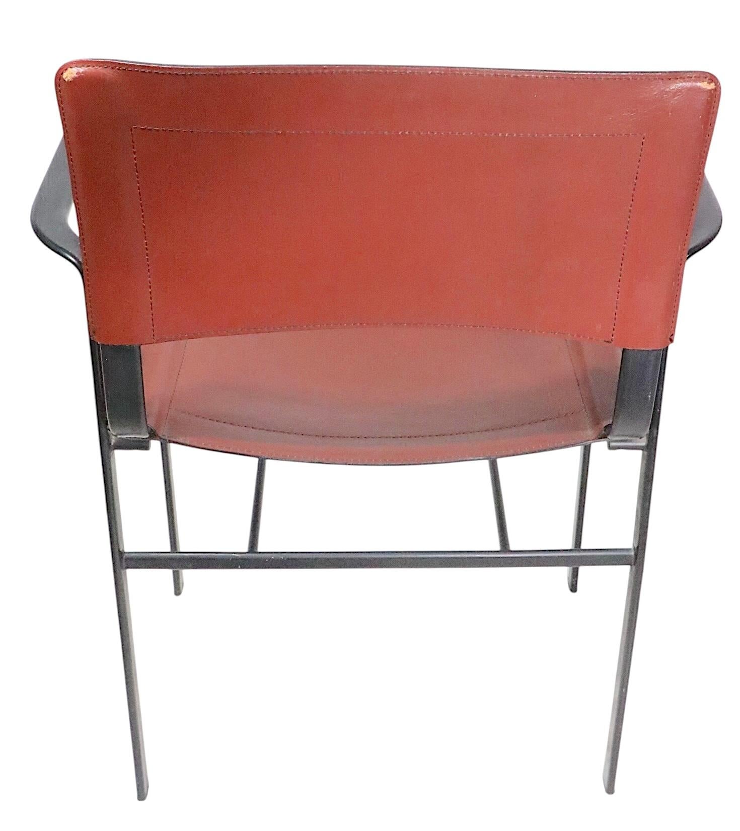 Pr. Italien  Cuir brun et métal noir  Fauteuils postmodernes par Cidue 1970 en vente 8