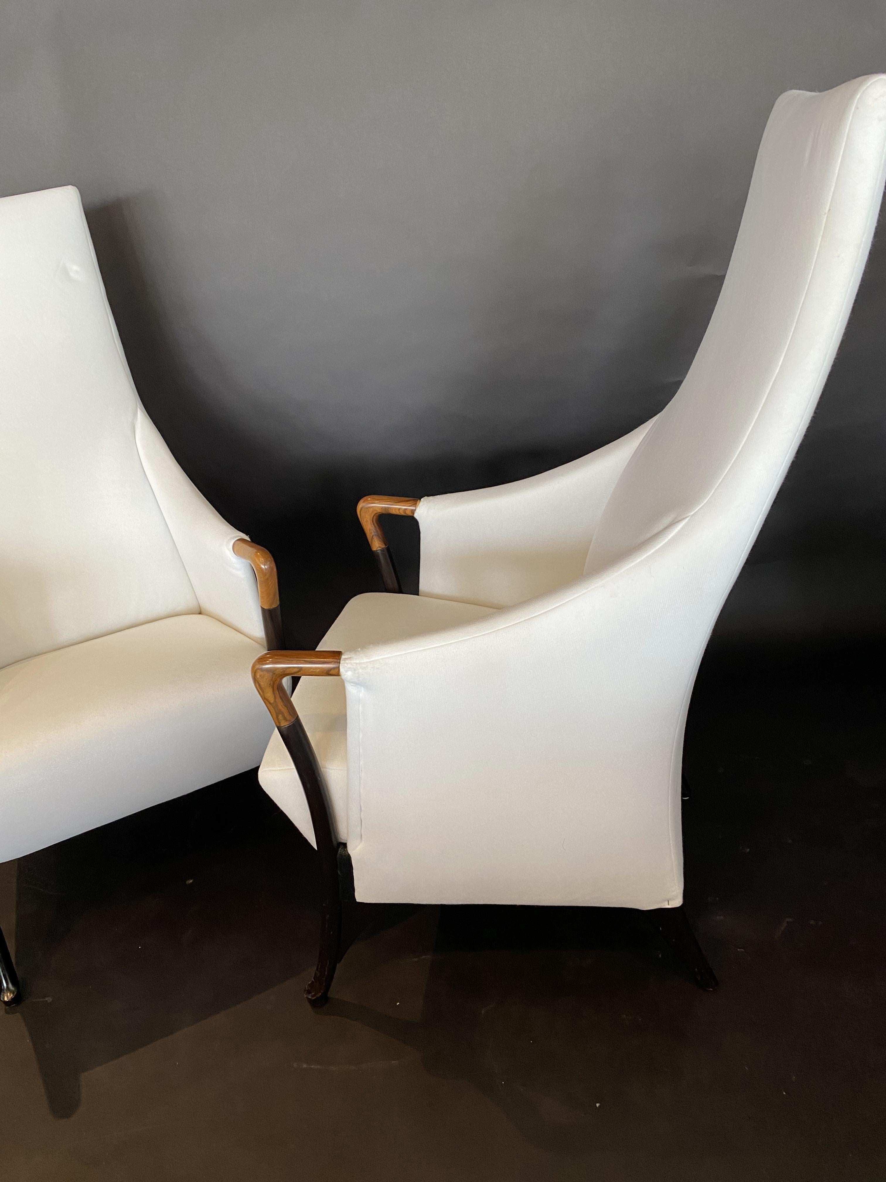 Italian Modern Walnut & Ebonized Club Chairs, Umberto Asnago for Giorgetti, Pair In Good Condition For Sale In Hollywood, FL