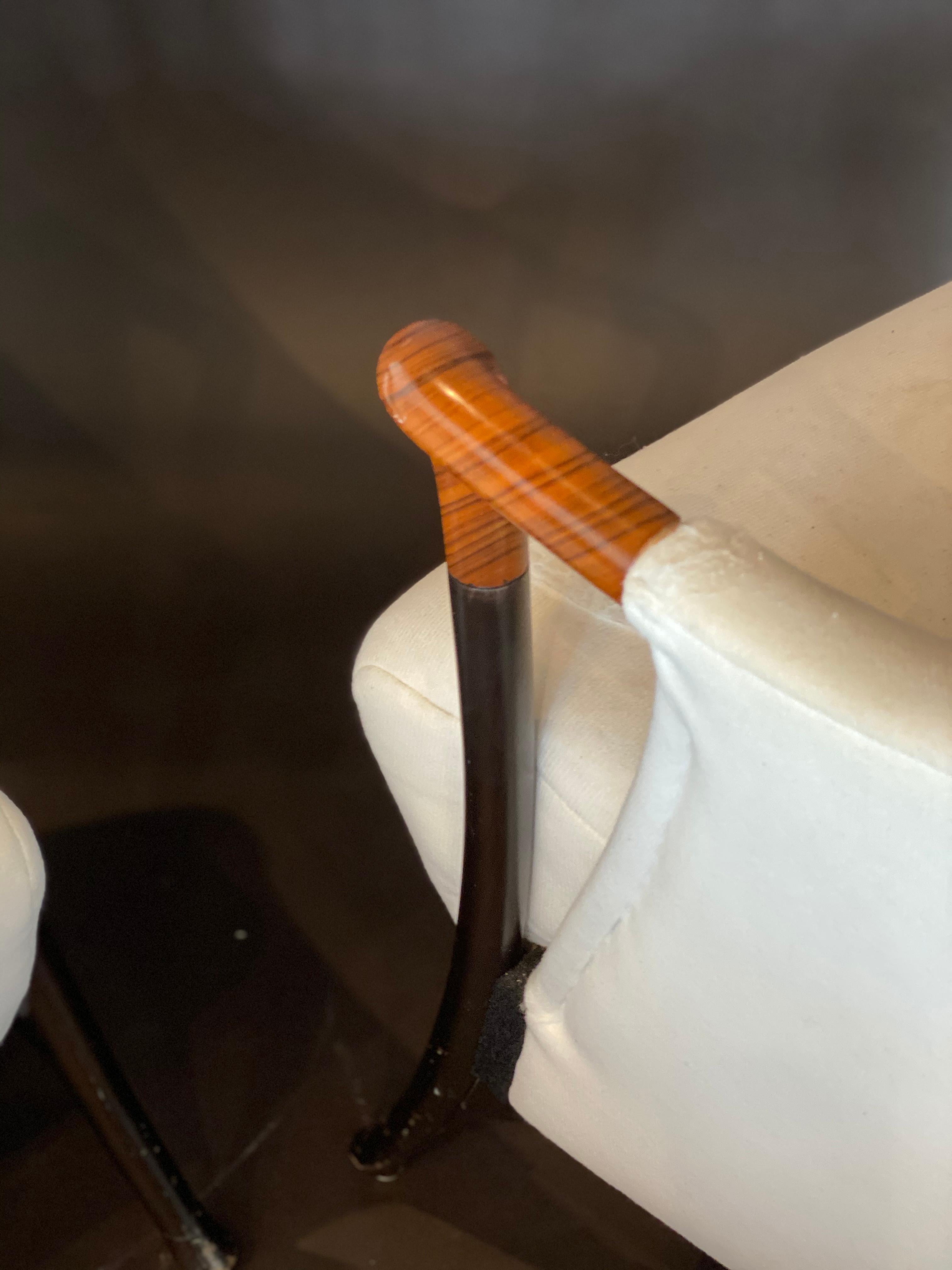 Italian Modern Walnut & Ebonized Club Chairs, Umberto Asnago for Giorgetti, Pair For Sale 2