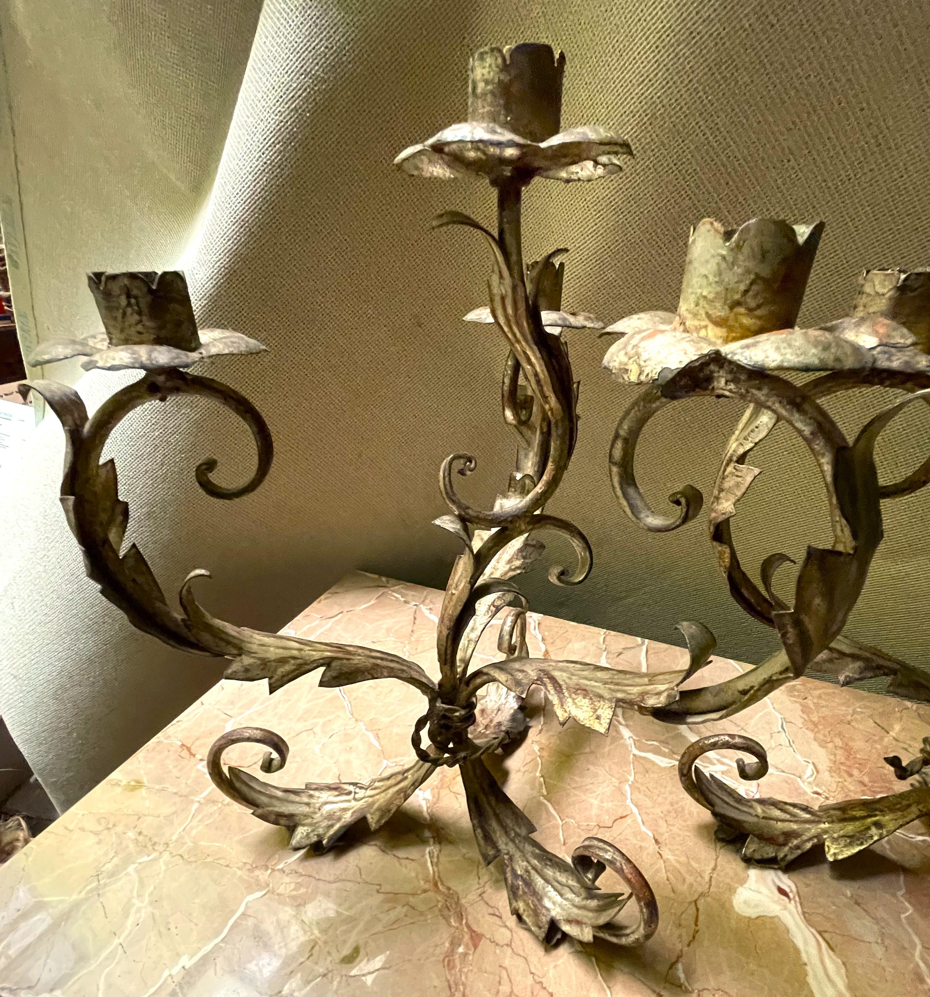 Pr Italian Silver Gilt Tole 4 Light Candelabra Candle Holder Lights Leaf & Swirl In Good Condition For Sale In Clifton Forge, VA