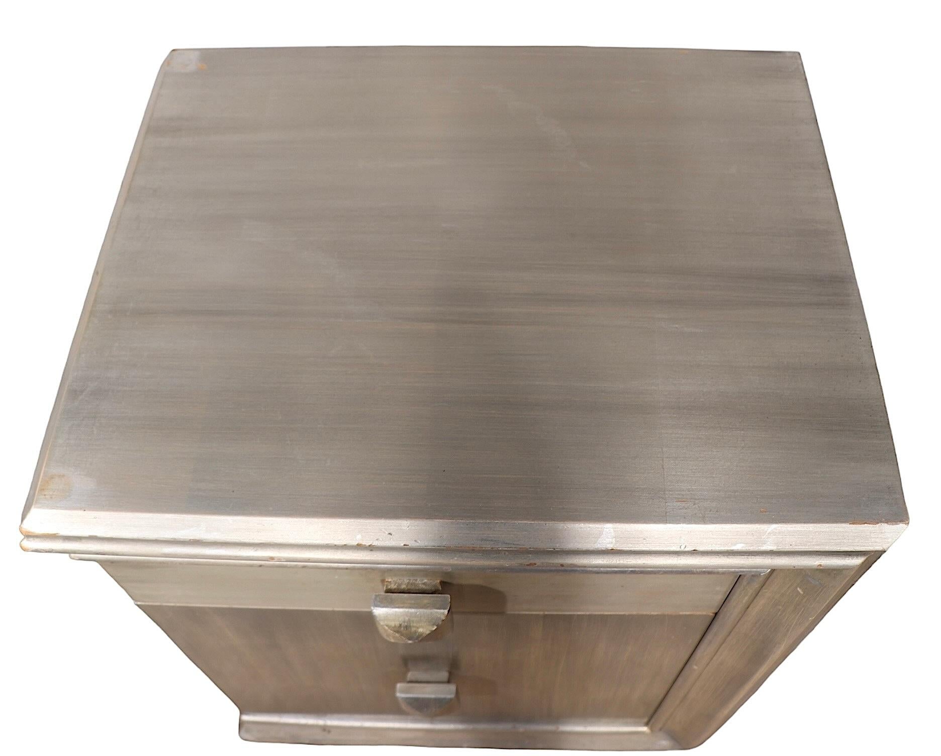 Pr. James Mont Nightstands in Silver Gilt Finish c 1940/50's For Sale 5