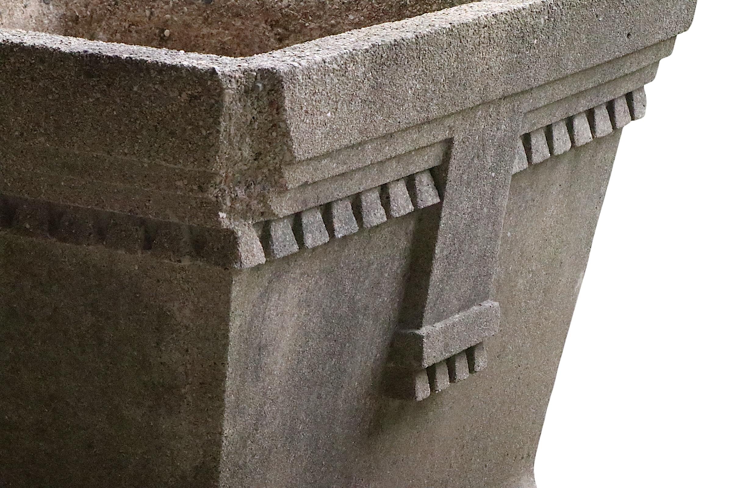 Pr. Large  1930's Art Deco Cement Planters en vente 4