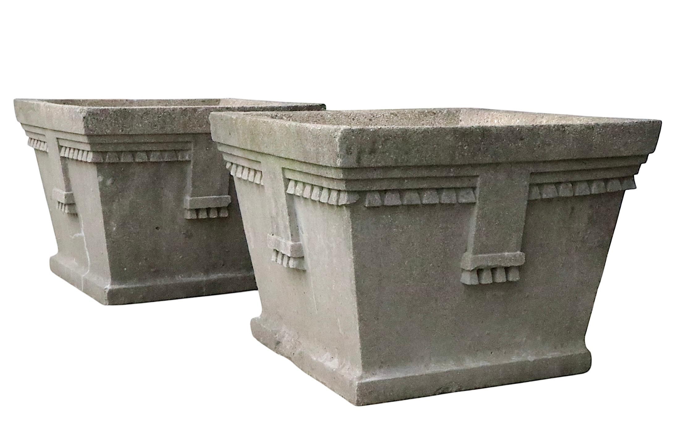 Art déco Pr. Large  1930's Art Deco Cement Planters en vente