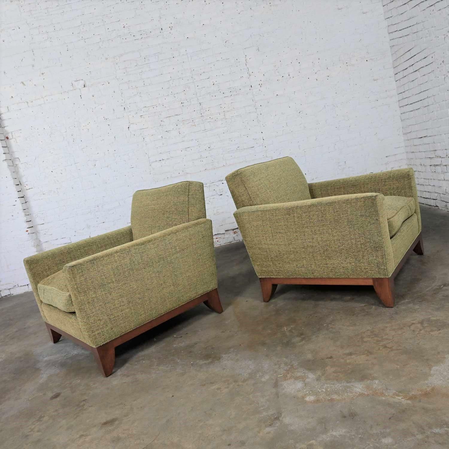 20th Century Pr Late 20th Modern Custom-Made Lawson Style Large Scale Khaki Green Club Chairs